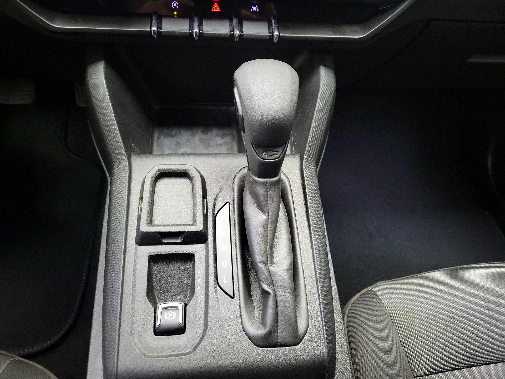 Thumbnail: 2023 Chevrolet Colorado - 17