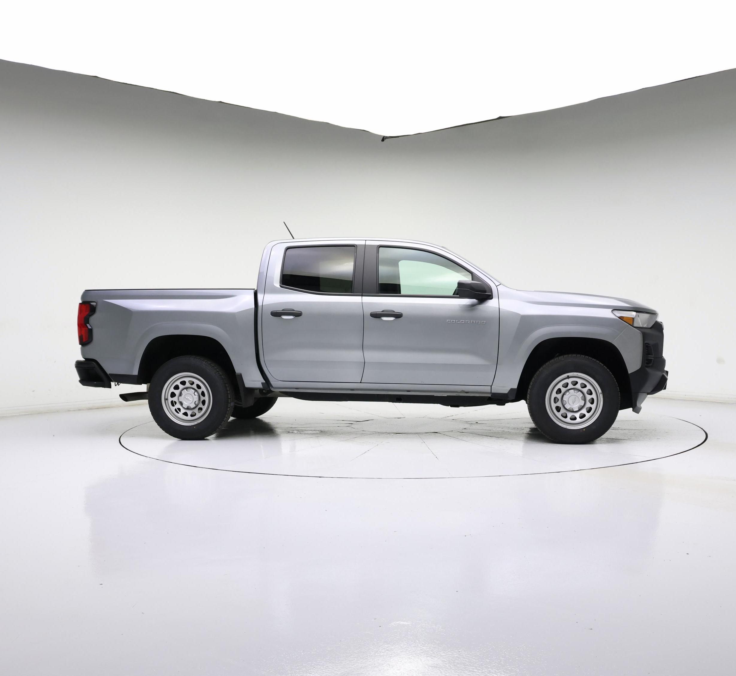 Thumbnail: 2023 Chevrolet Colorado - 7