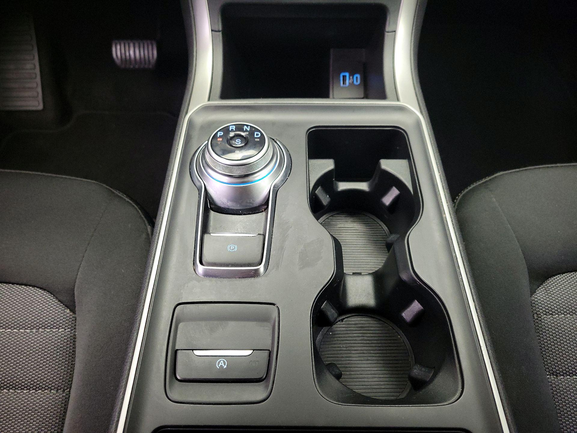 Thumbnail: 2022 Ford Edge - 17