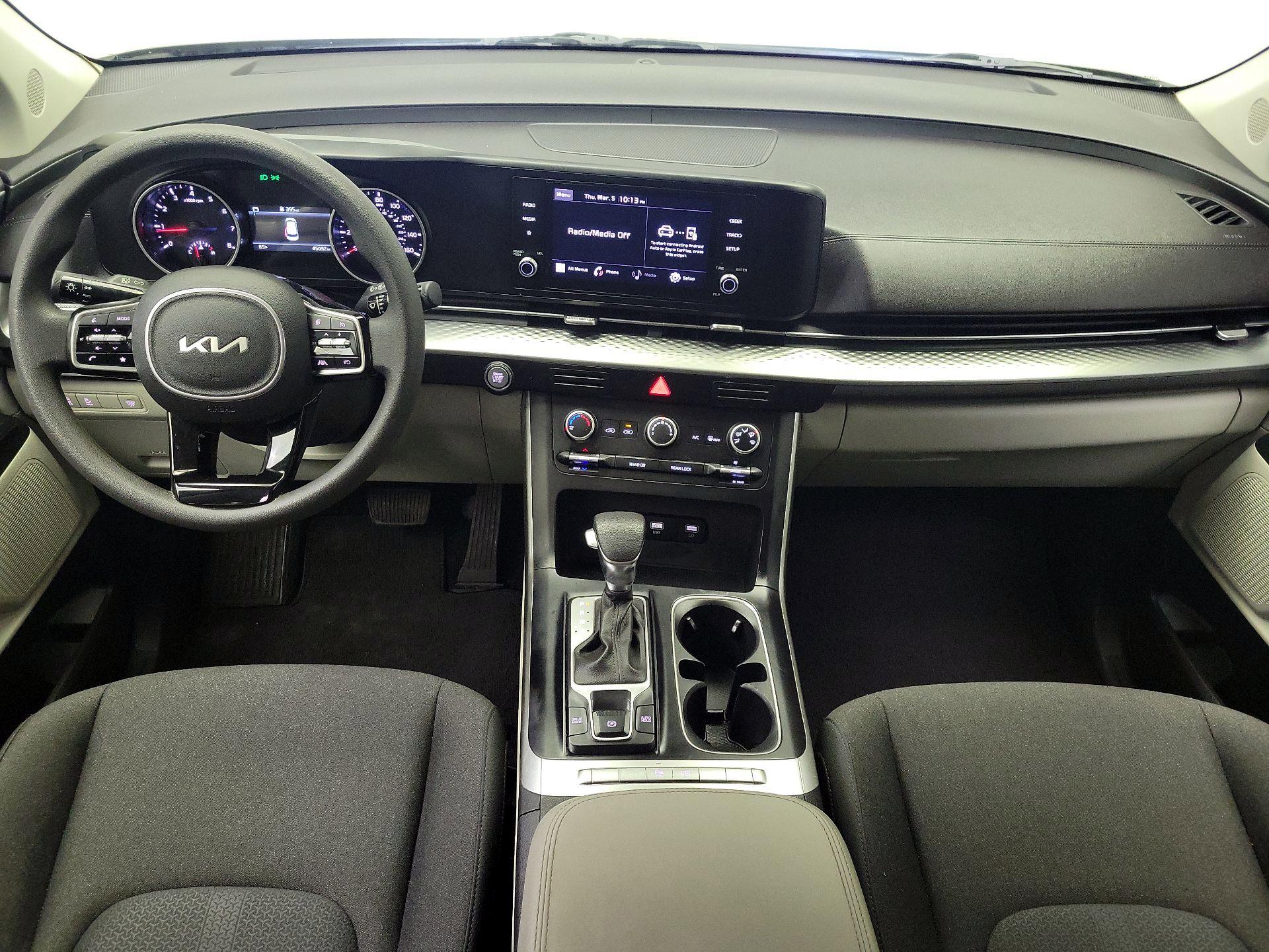 Thumbnail: 2022 Kia Carnival - 9