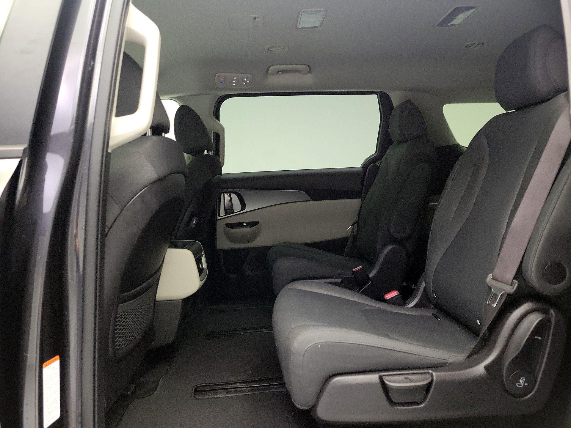 Thumbnail: 2022 Kia Carnival - 19