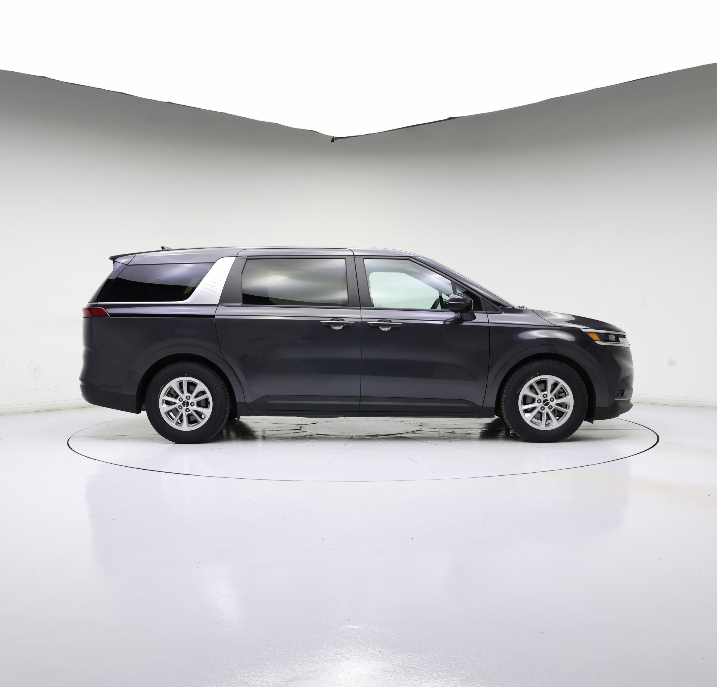 Thumbnail: 2022 Kia Carnival - 7