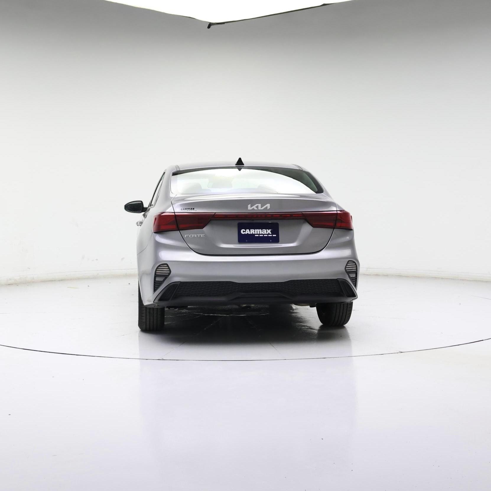 Thumbnail: 2024 Kia Forte - 6