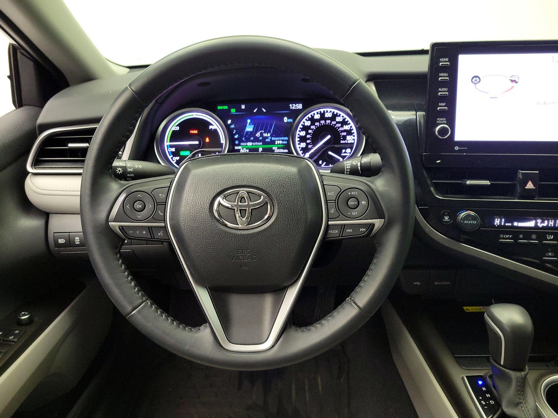 Thumbnail: 2023 Toyota Camry - 10