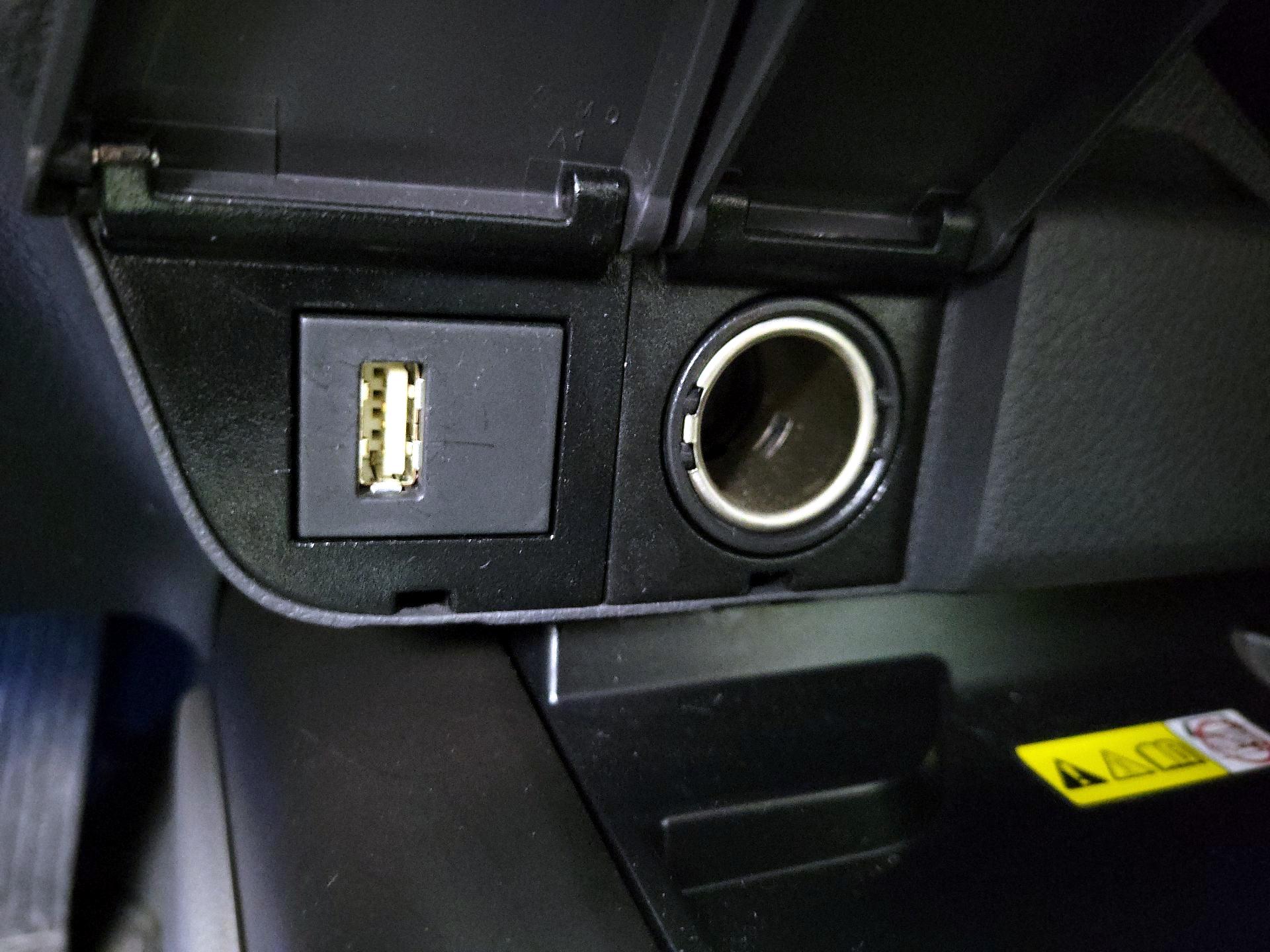 Thumbnail: 2023 Toyota Camry - 17