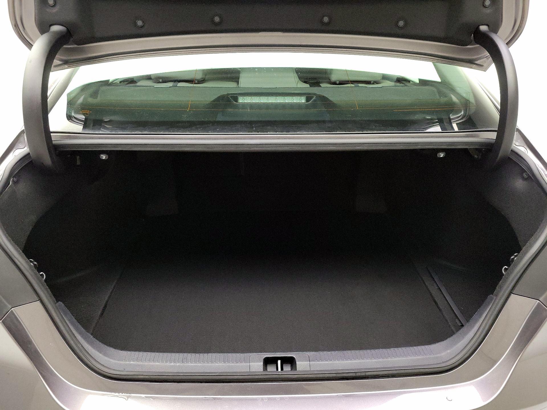 Thumbnail: 2023 Toyota Camry - 19