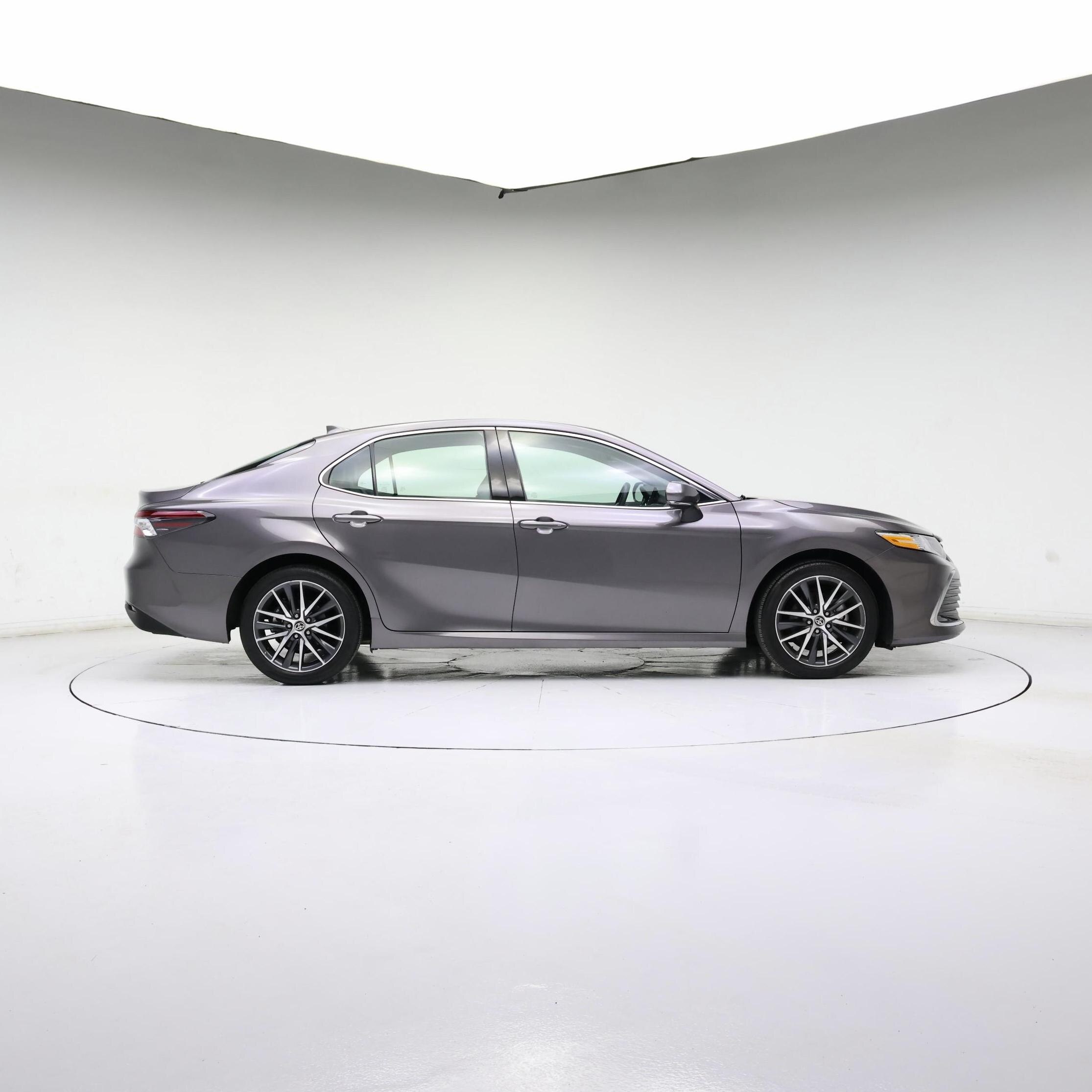 Thumbnail: 2023 Toyota Camry - 7