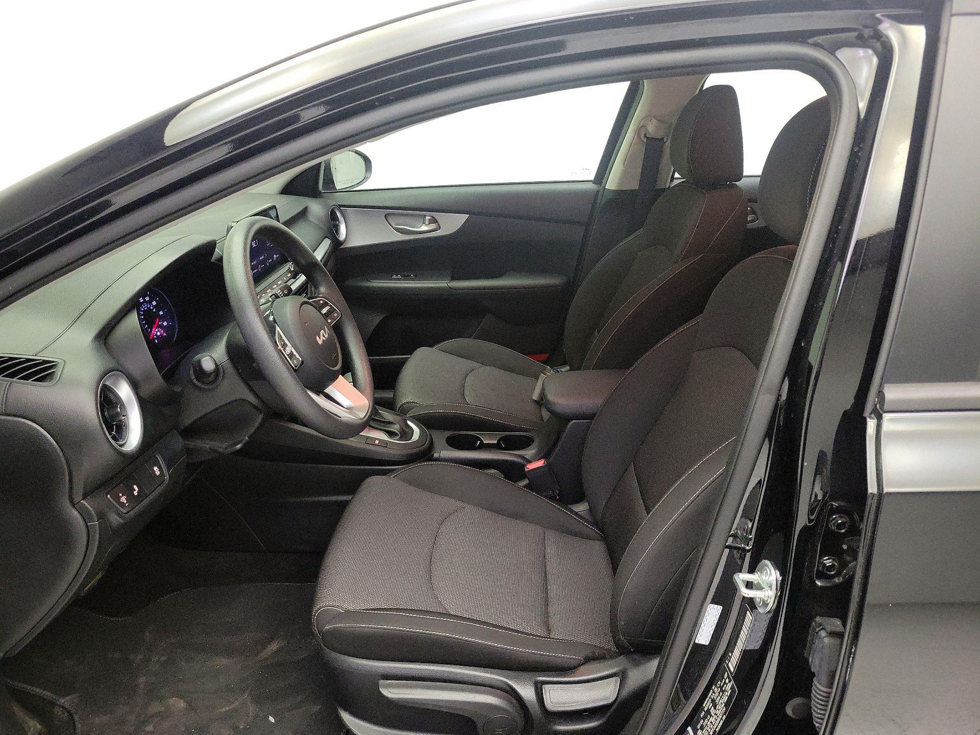 Thumbnail: 2024 Kia Forte - 11