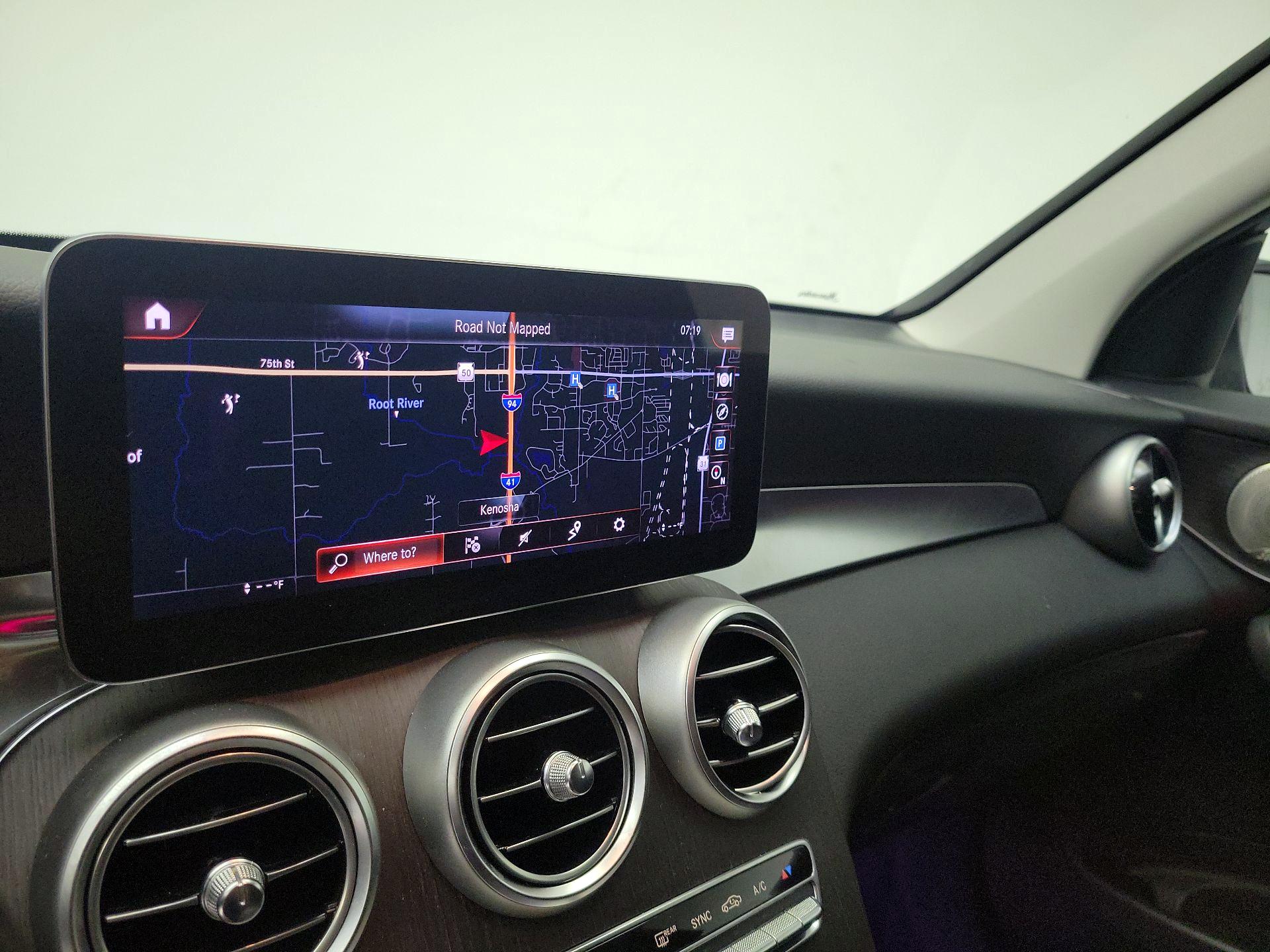 Thumbnail: 2022 Mercedes-Benz GLC - 14