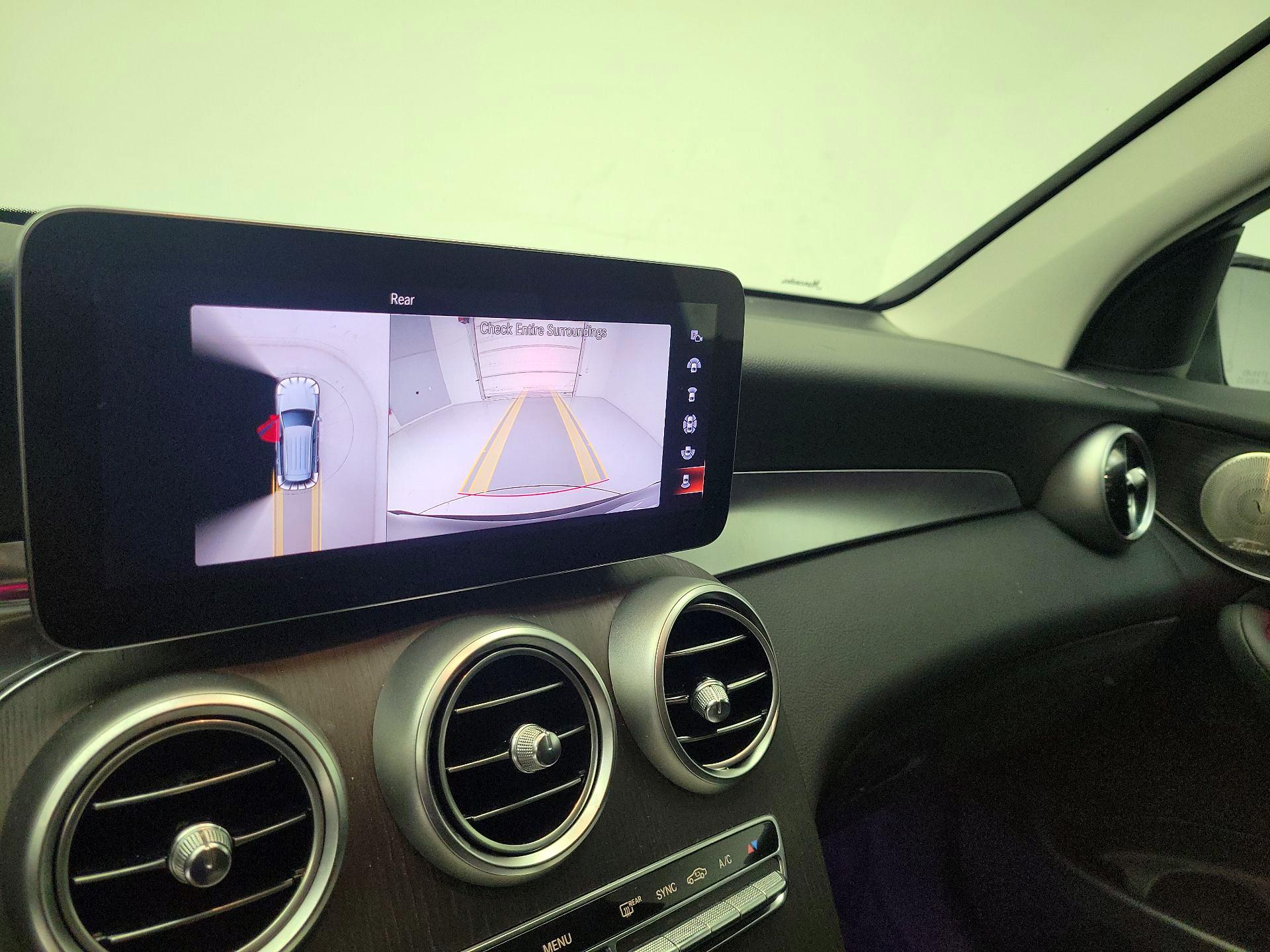 Thumbnail: 2022 Mercedes-Benz GLC - 15