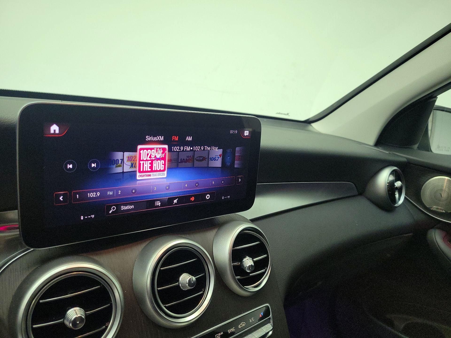 Thumbnail: 2022 Mercedes-Benz GLC - 16