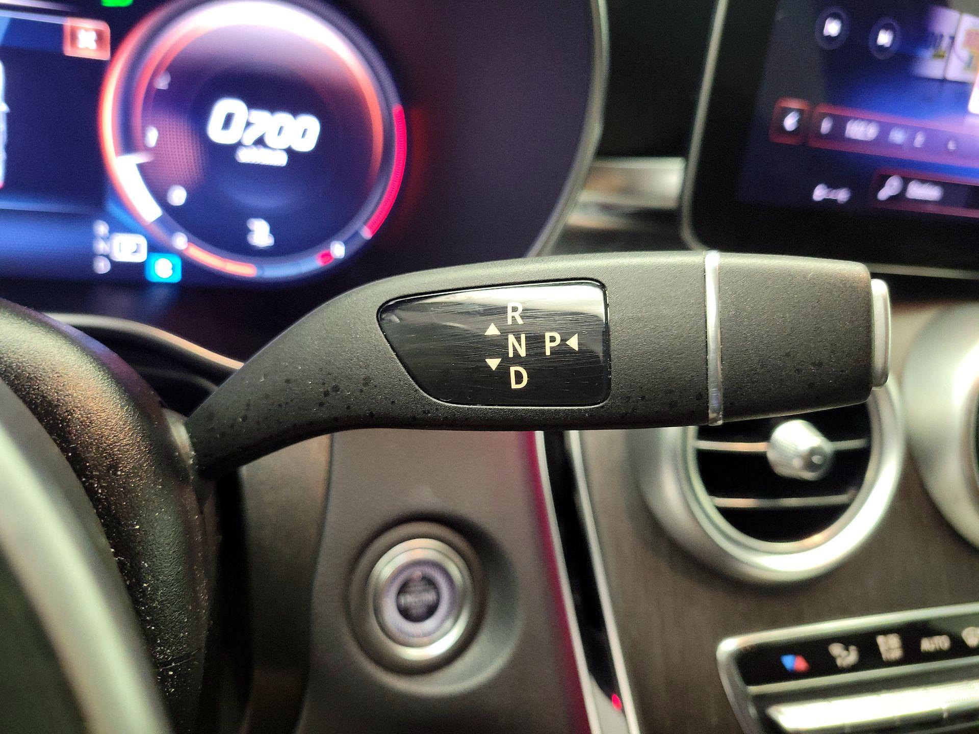 Thumbnail: 2022 Mercedes-Benz GLC - 18