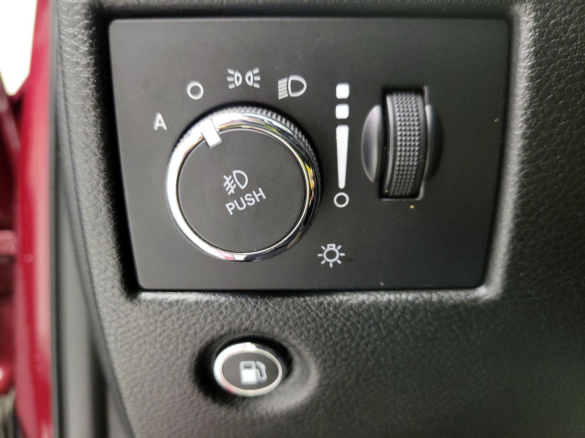 Thumbnail: 2022 Jeep Grand Cherokee - 13