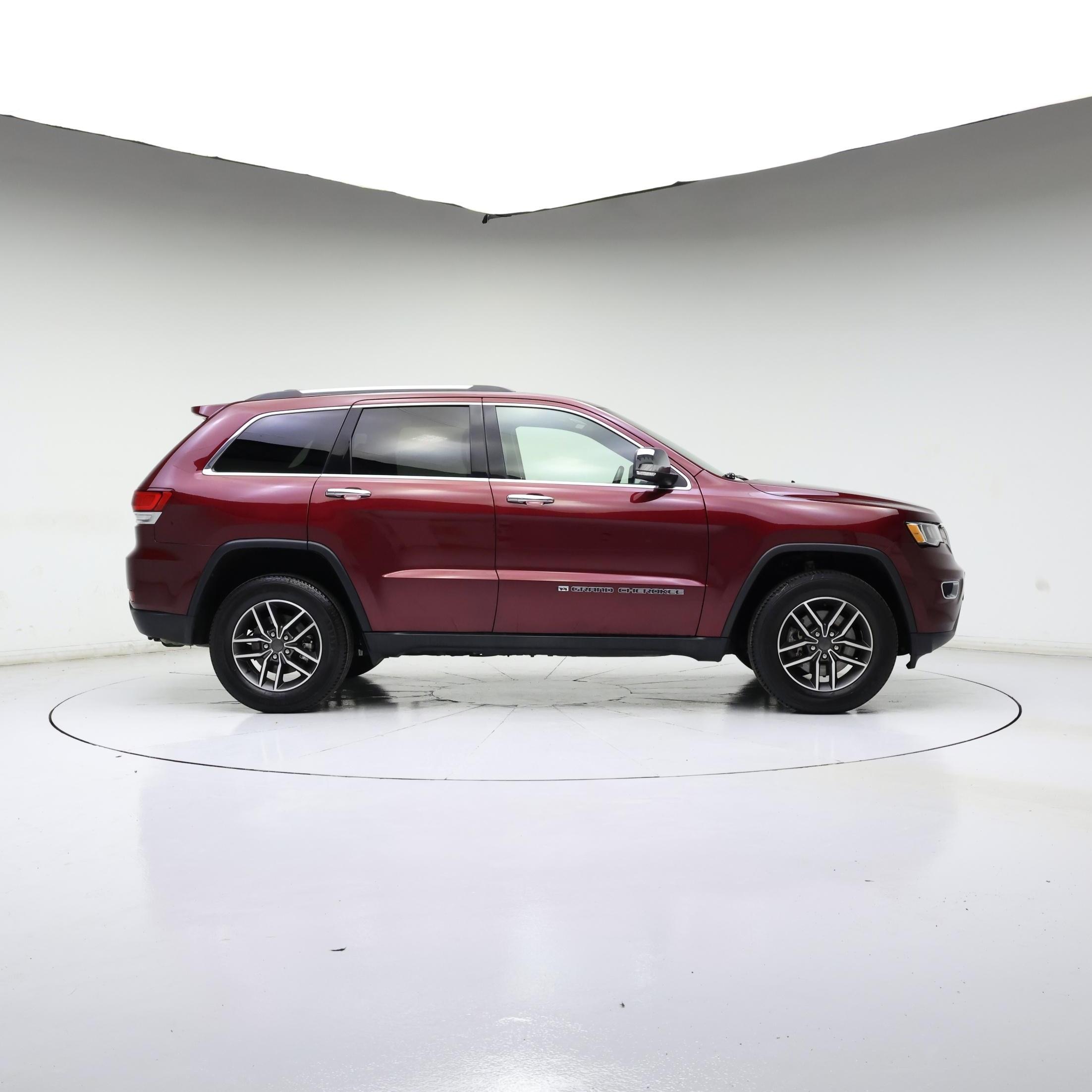 Thumbnail: 2022 Jeep Grand Cherokee - 7