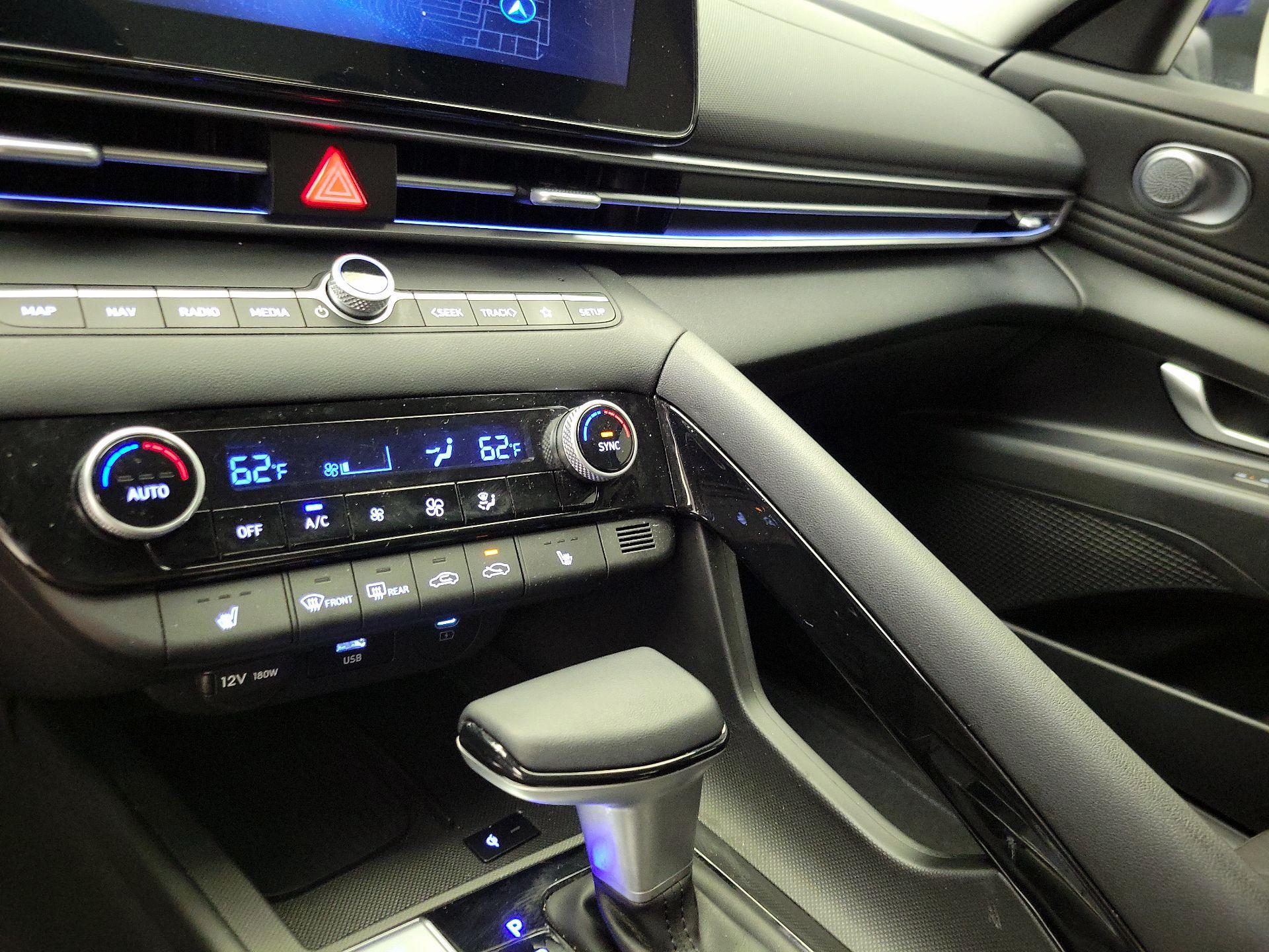 Thumbnail: 2024 Hyundai Elantra - 17