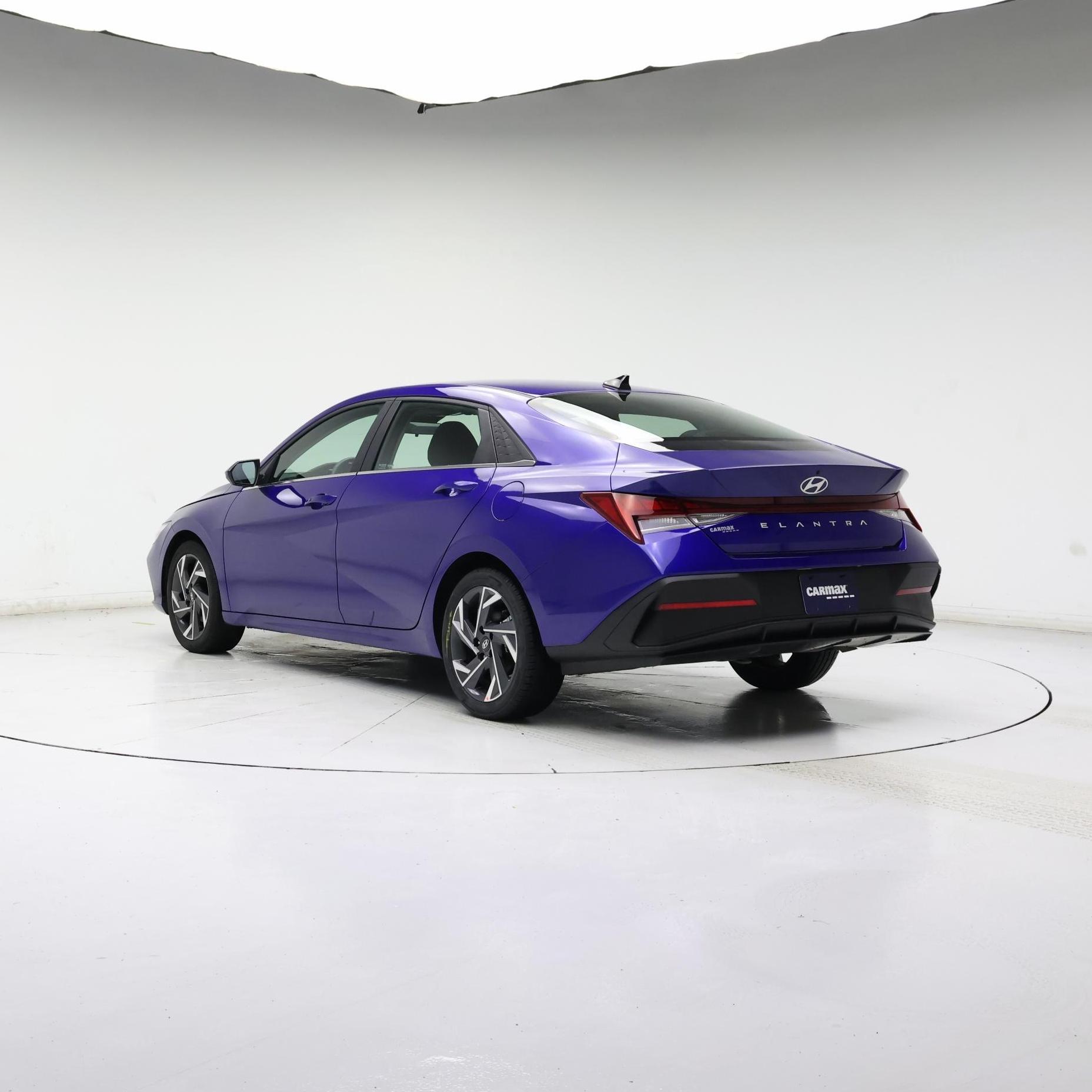 Thumbnail: 2024 Hyundai Elantra - 2