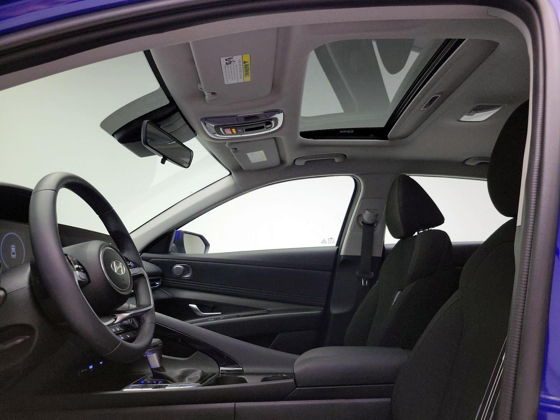 Thumbnail: 2024 Hyundai Elantra - 20