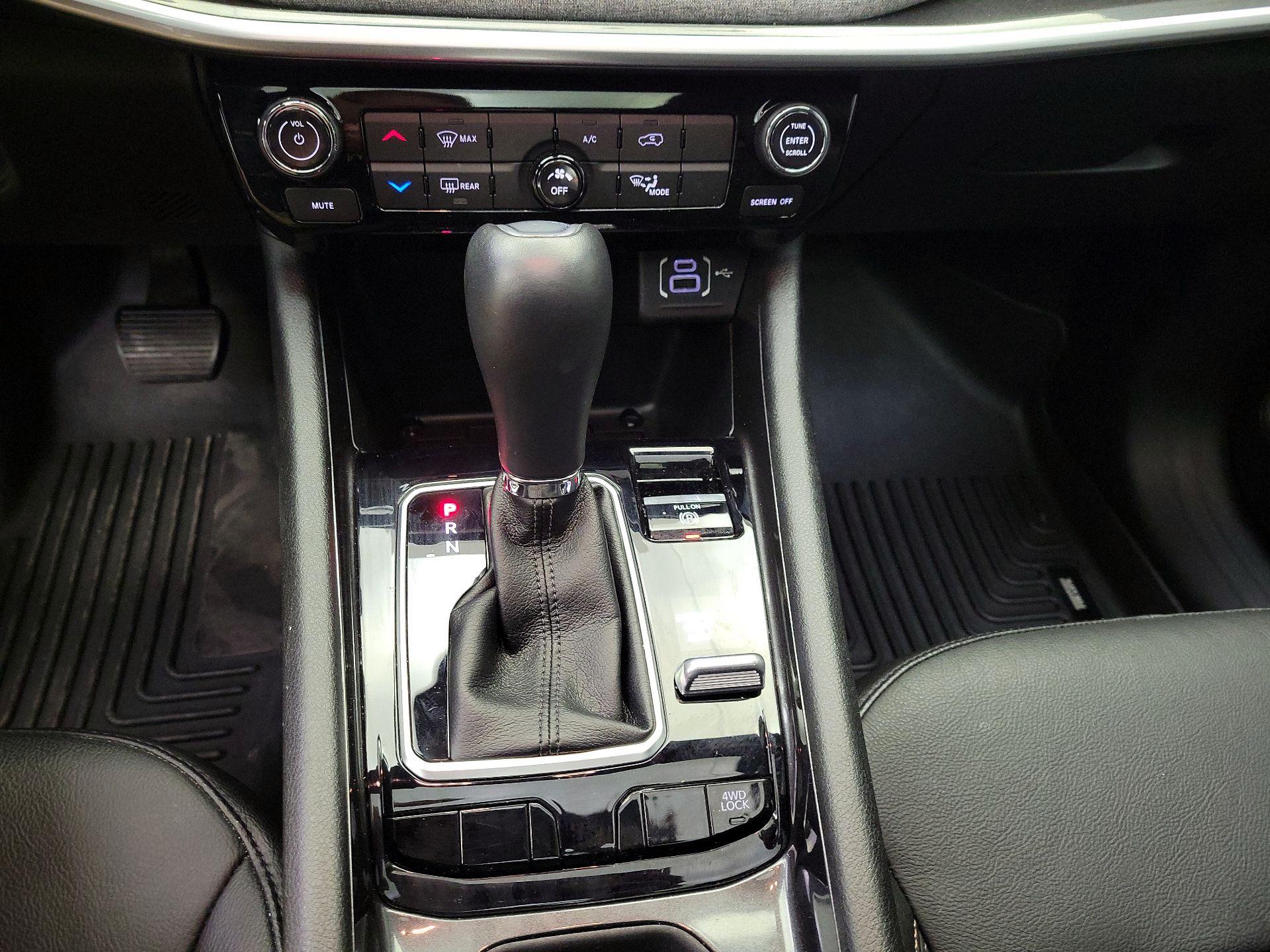 Thumbnail: 2023 Jeep Compass - 17