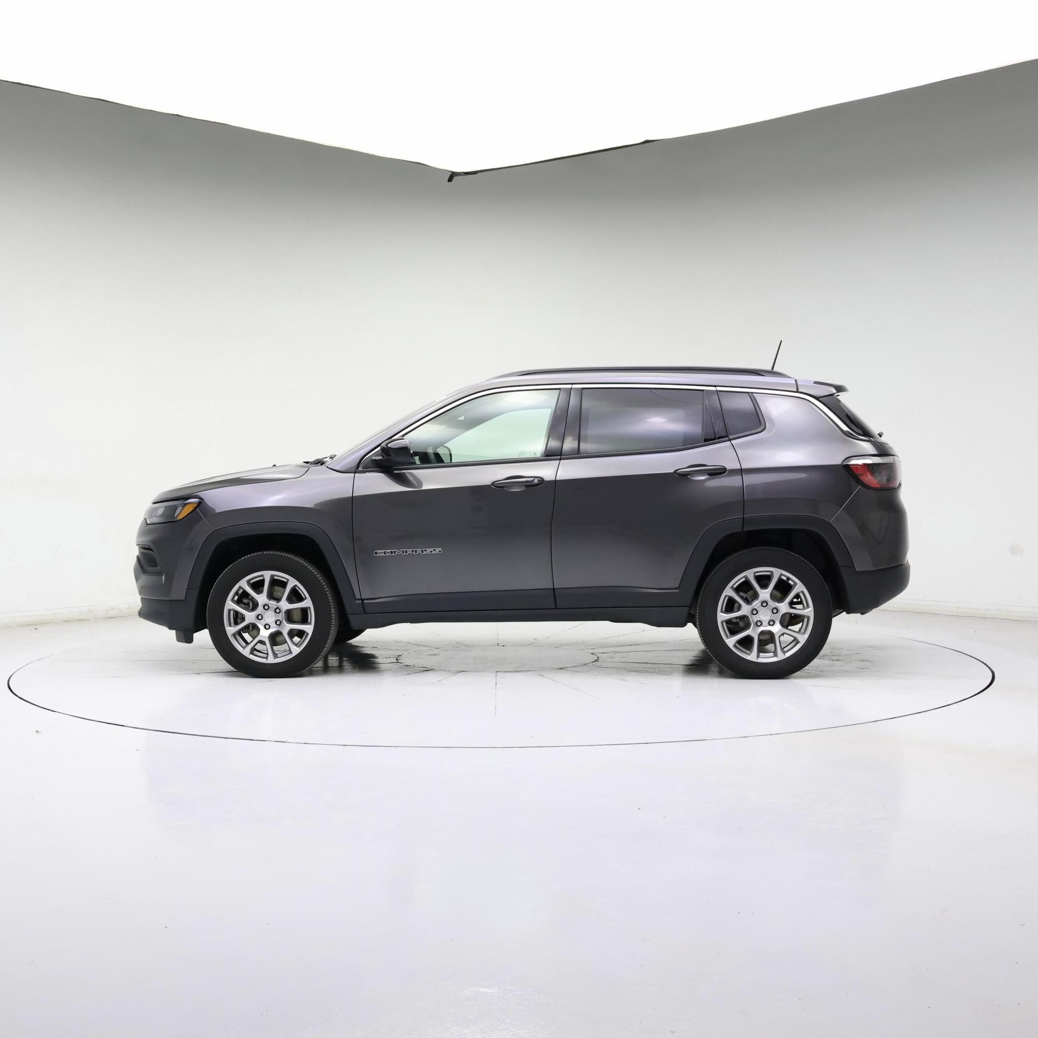 Thumbnail: 2023 Jeep Compass - 3