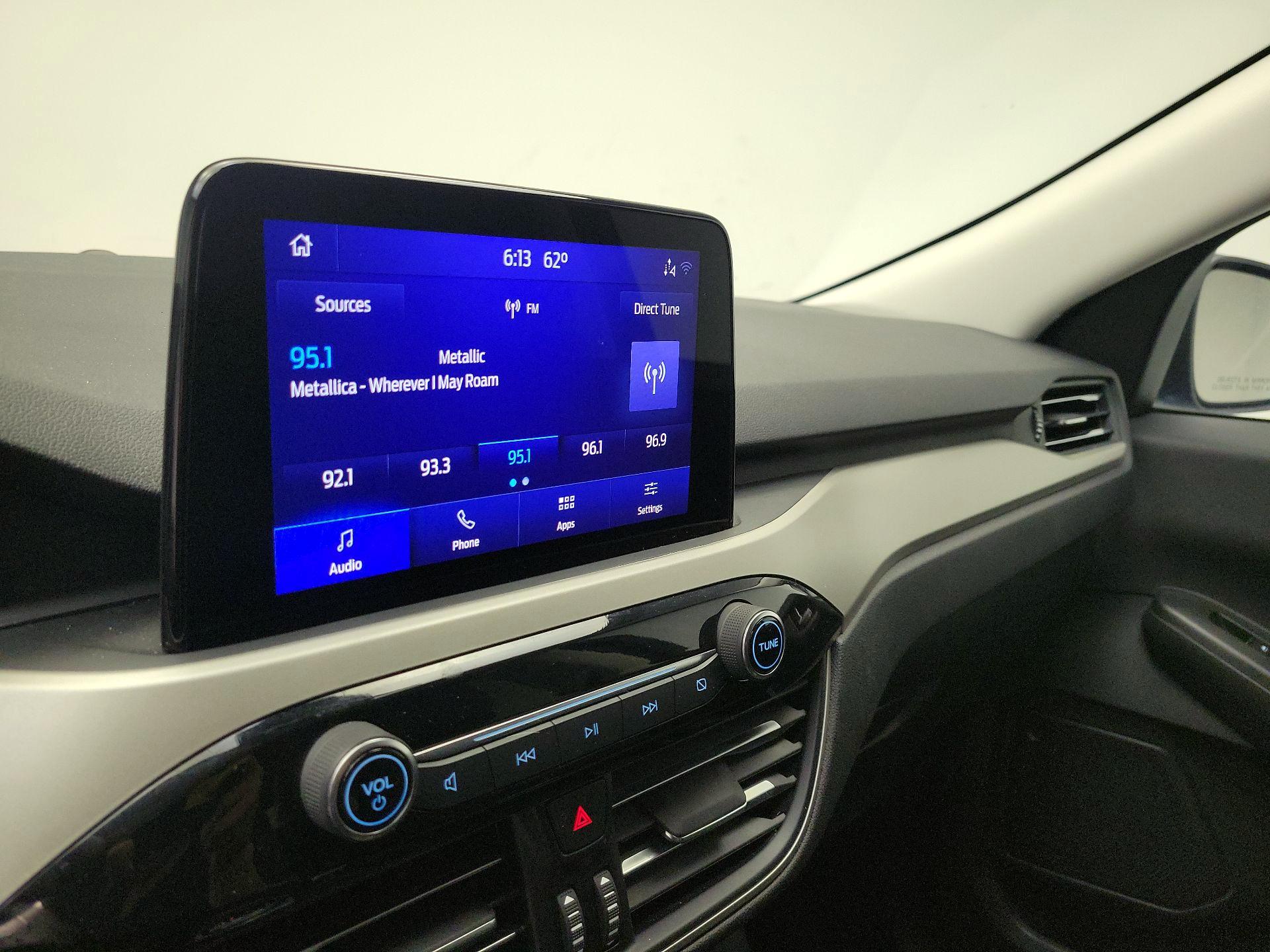 Thumbnail: 2021 Ford Escape - 15