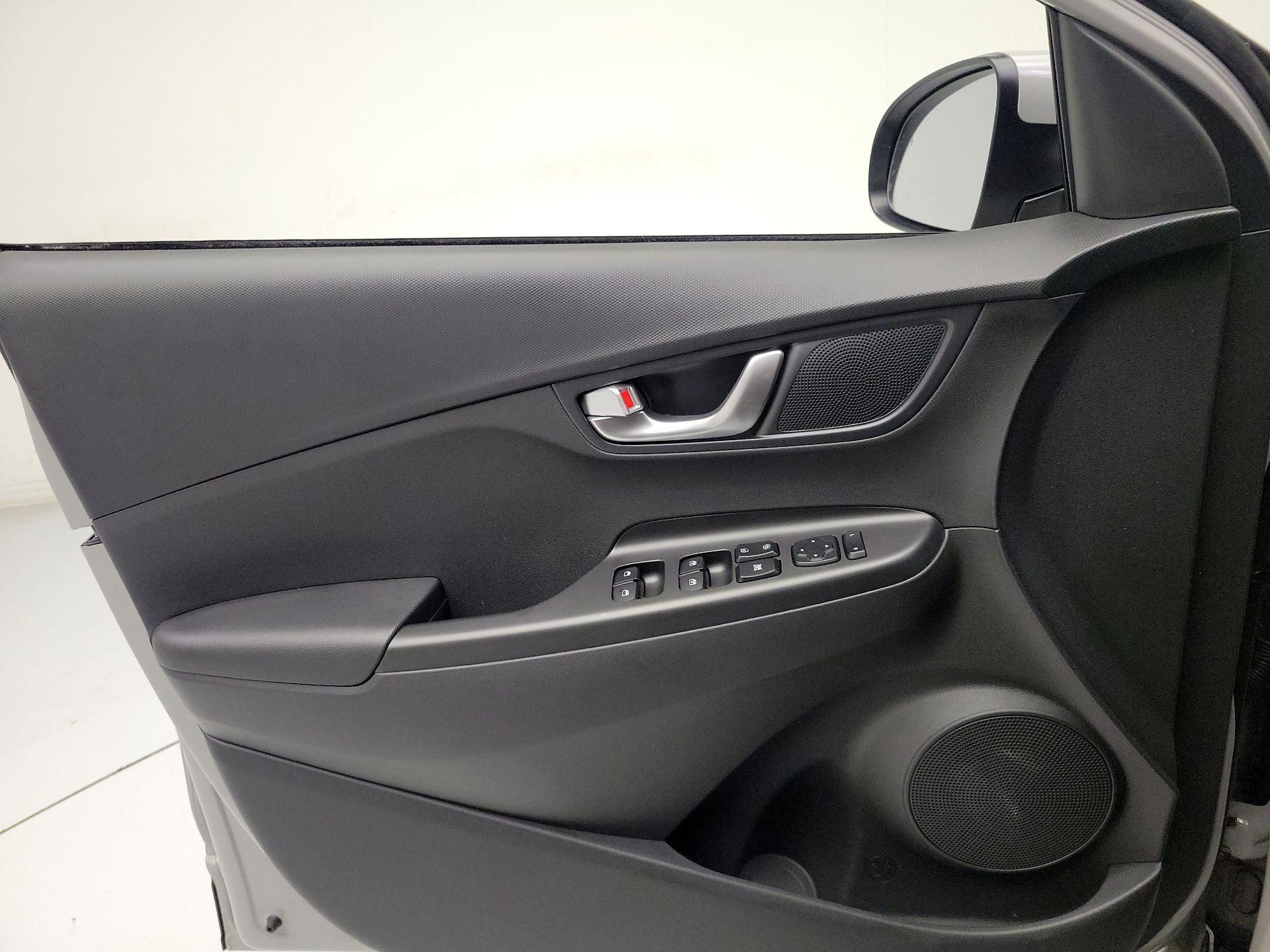 Thumbnail: 2022 Hyundai Kona - 12