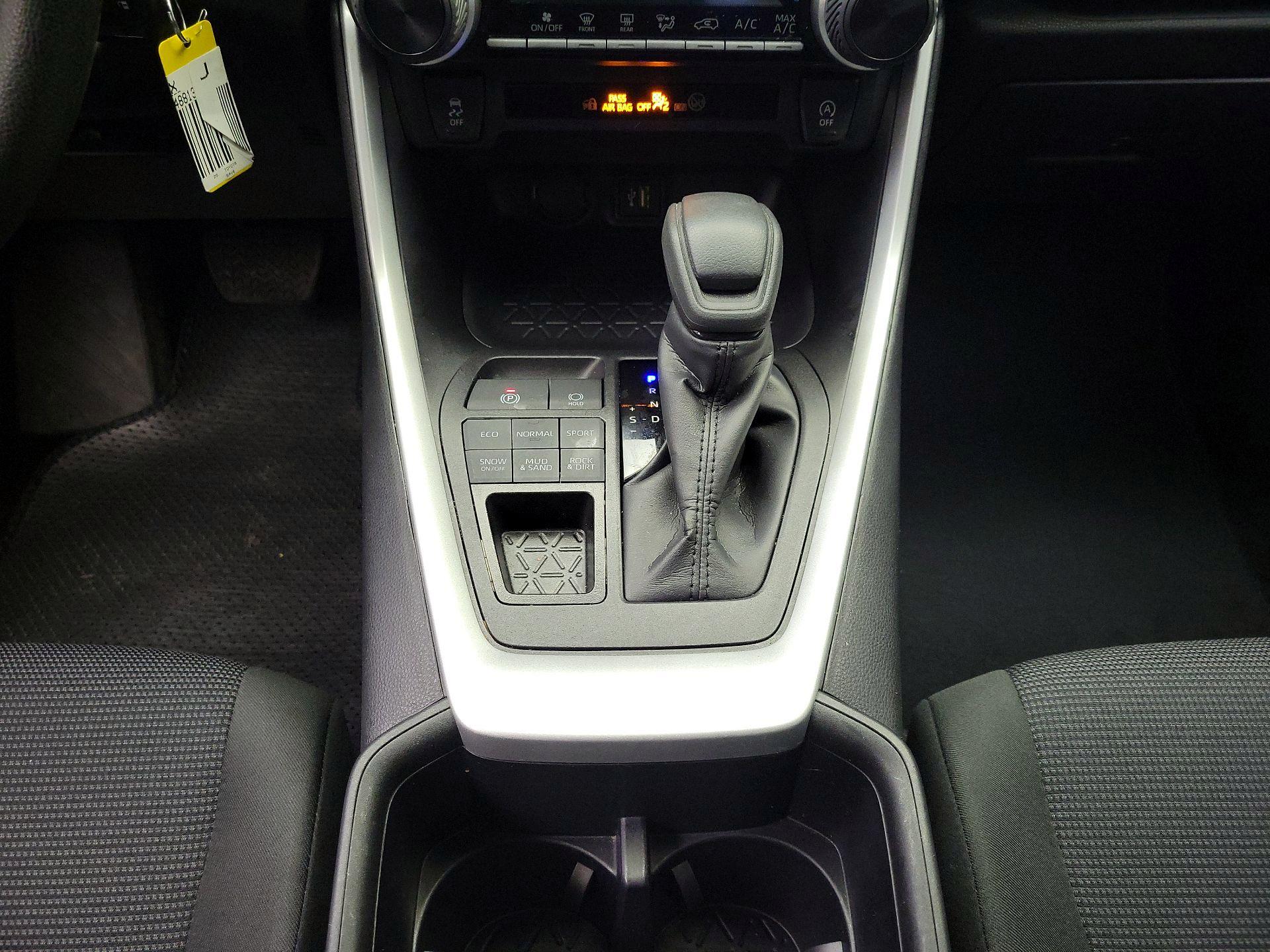 Thumbnail: 2025 Toyota RAV4 - 16