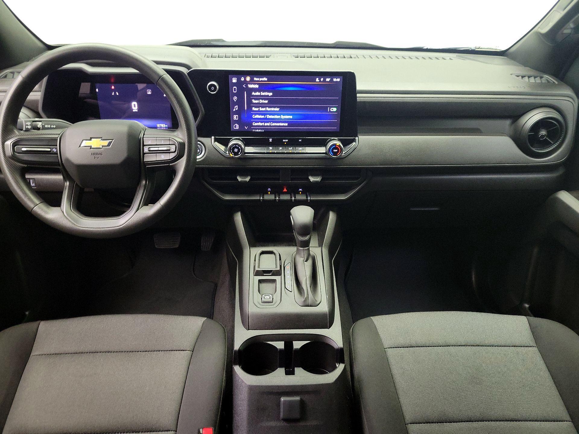 Thumbnail: 2023 Chevrolet Colorado - 9