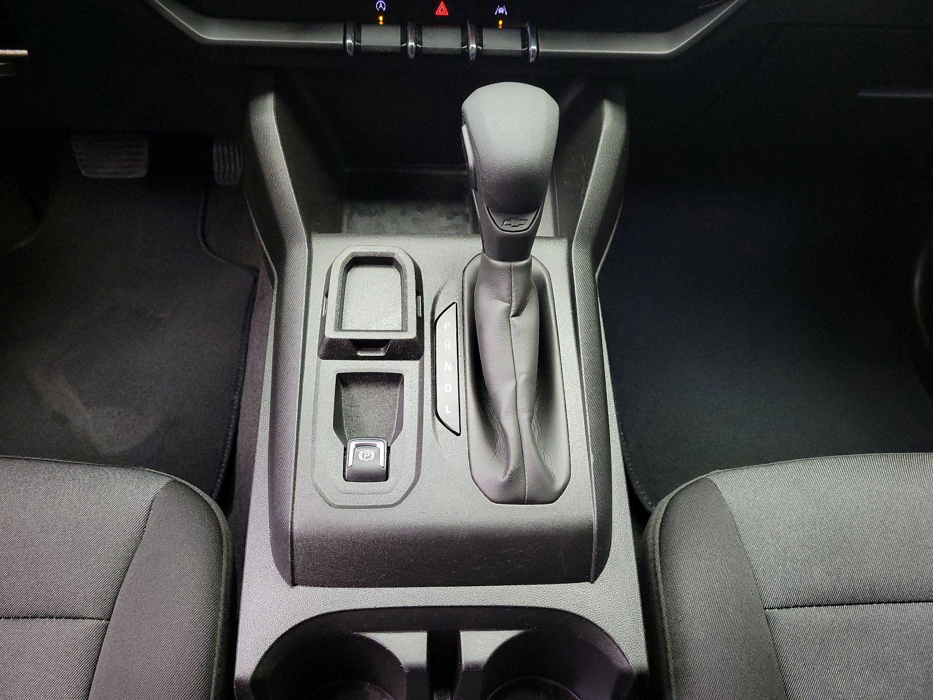 Thumbnail: 2023 Chevrolet Colorado - 16