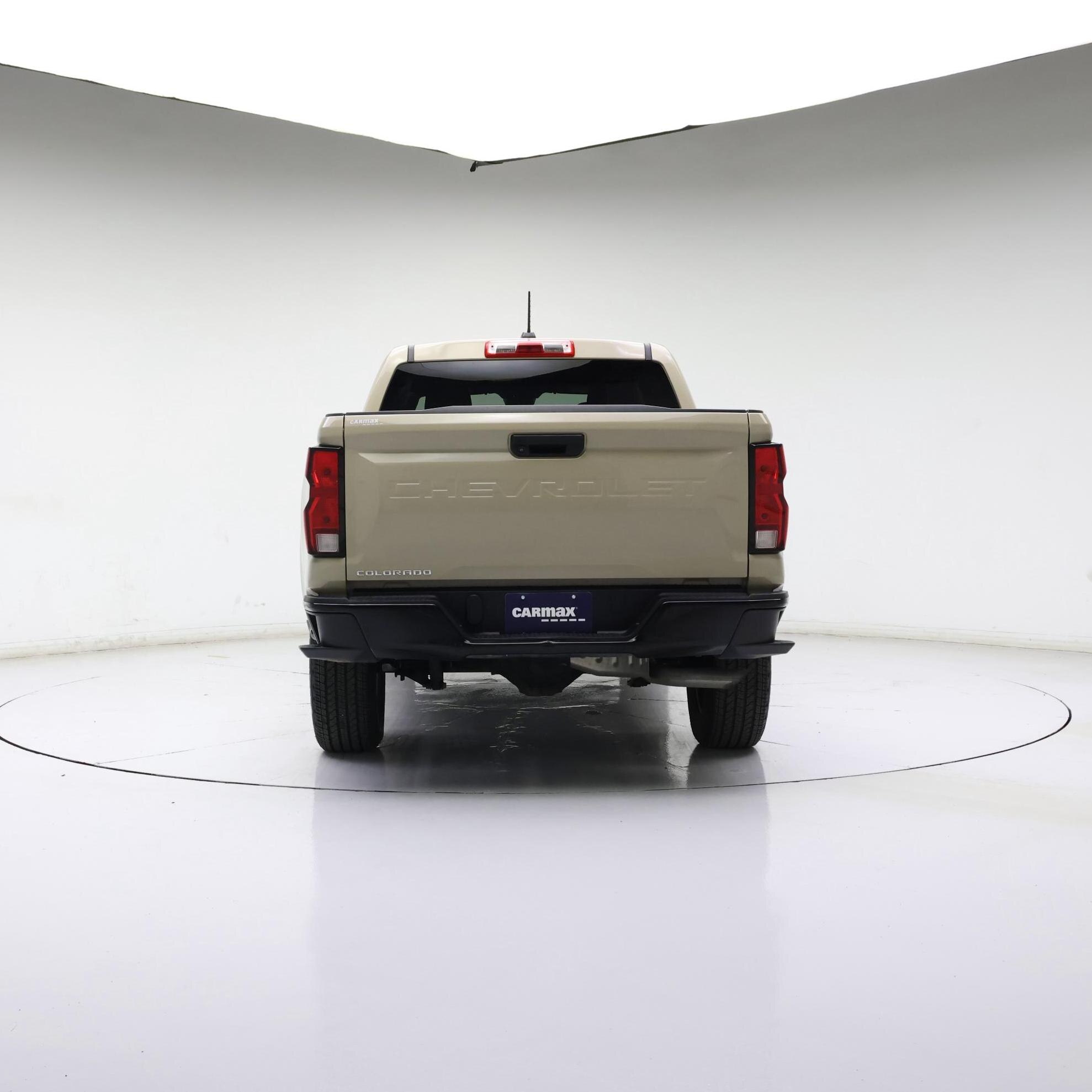 Thumbnail: 2023 Chevrolet Colorado - 6