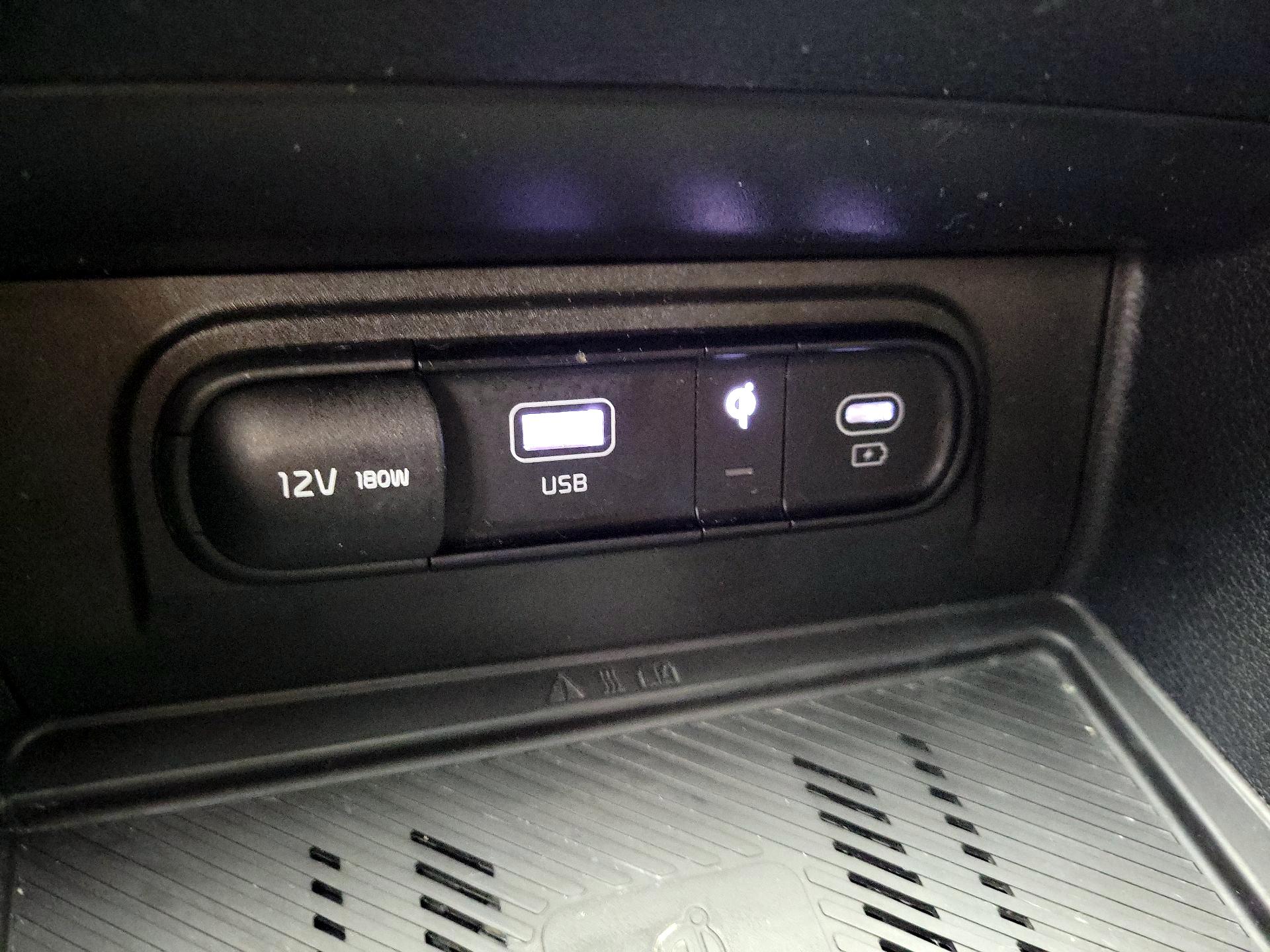 Thumbnail: 2023 Kia Sportage - 18