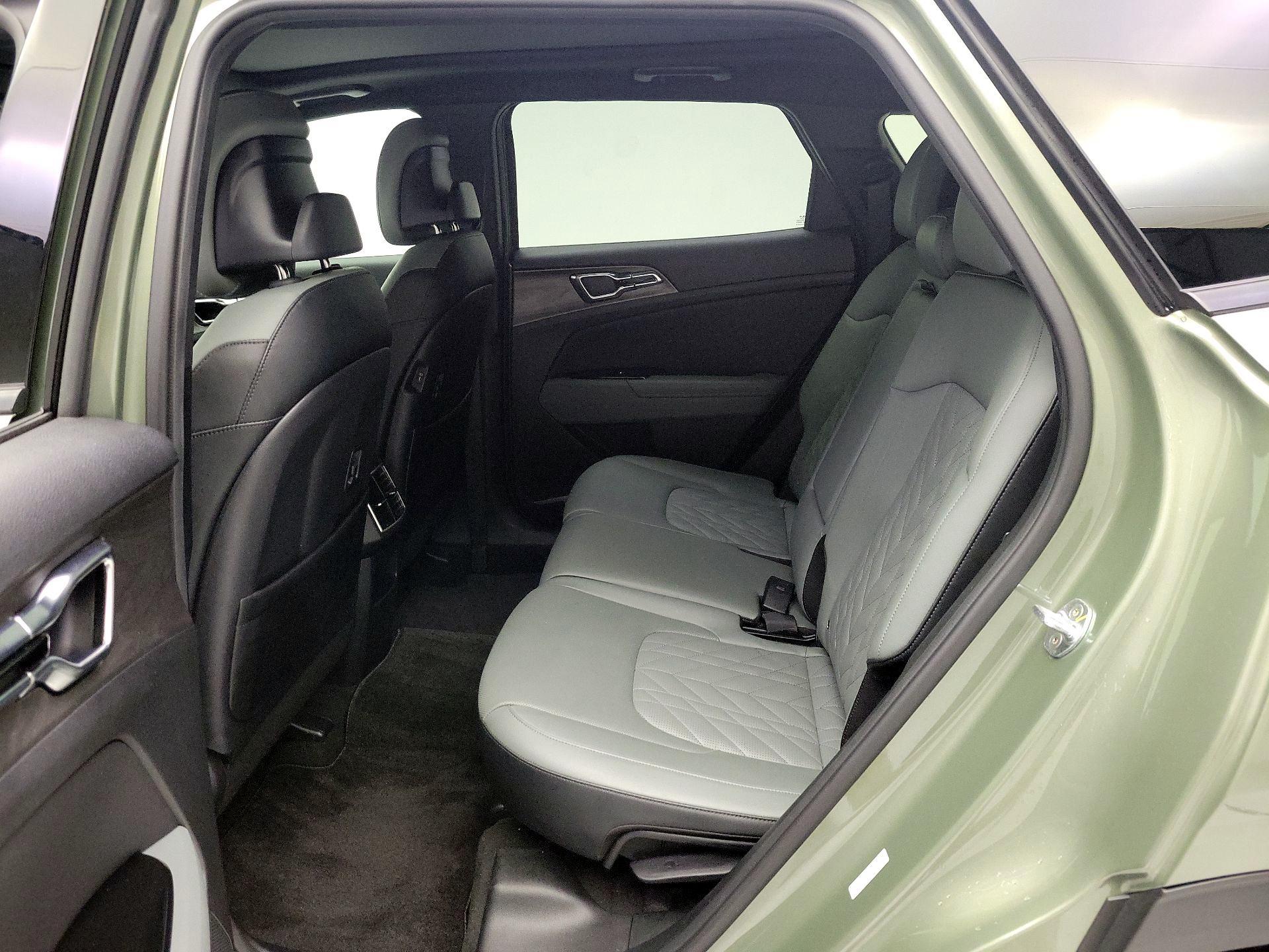 Thumbnail: 2023 Kia Sportage - 20