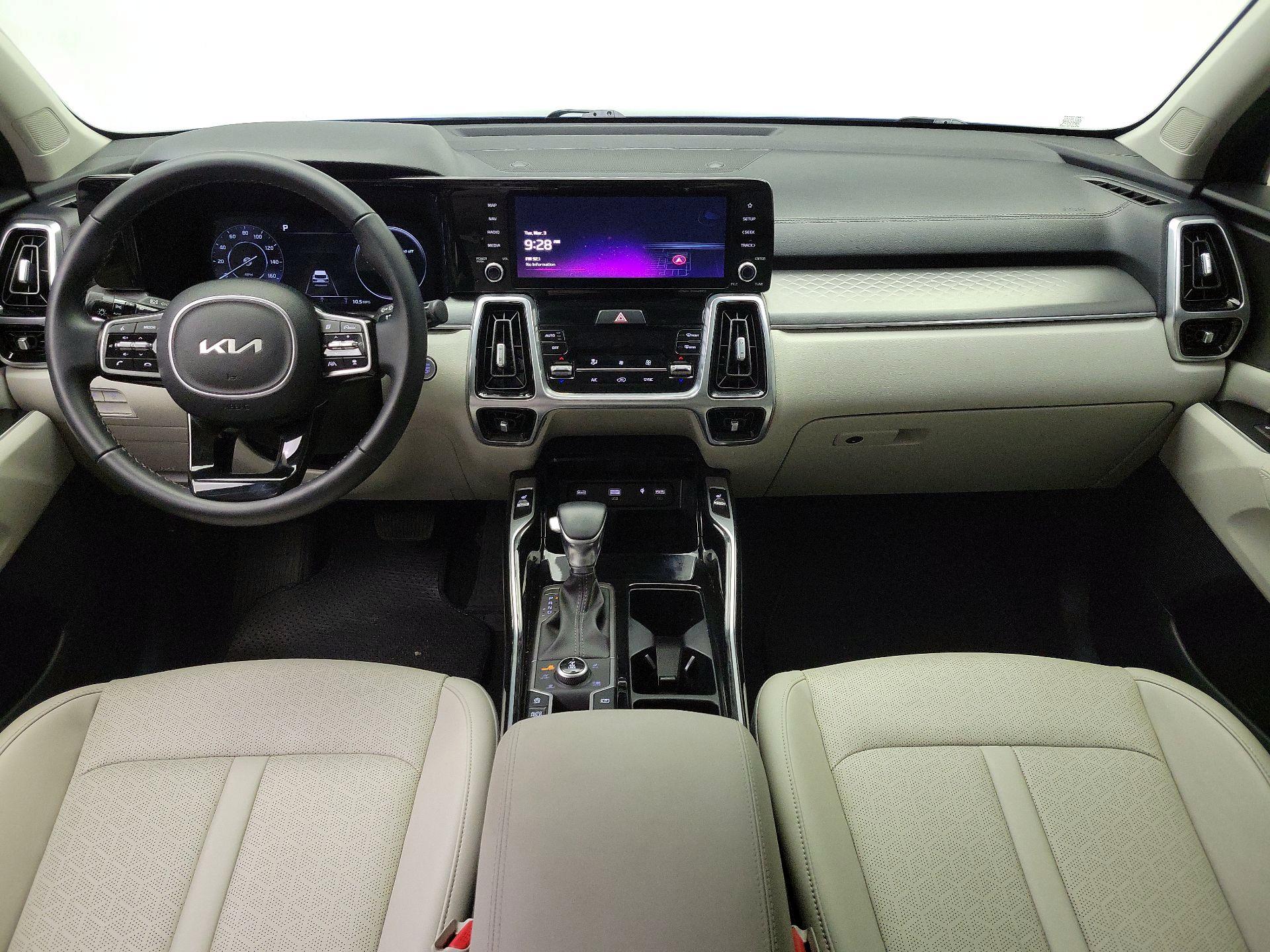 Thumbnail: 2023 Kia Sorento - 9