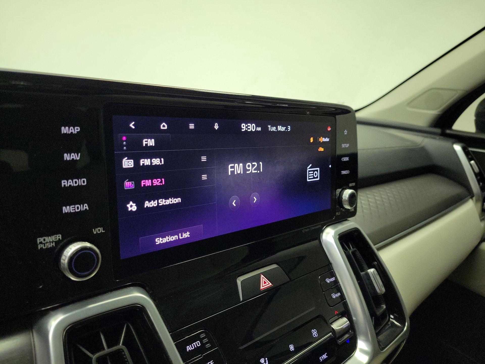 Thumbnail: 2023 Kia Sorento - 15