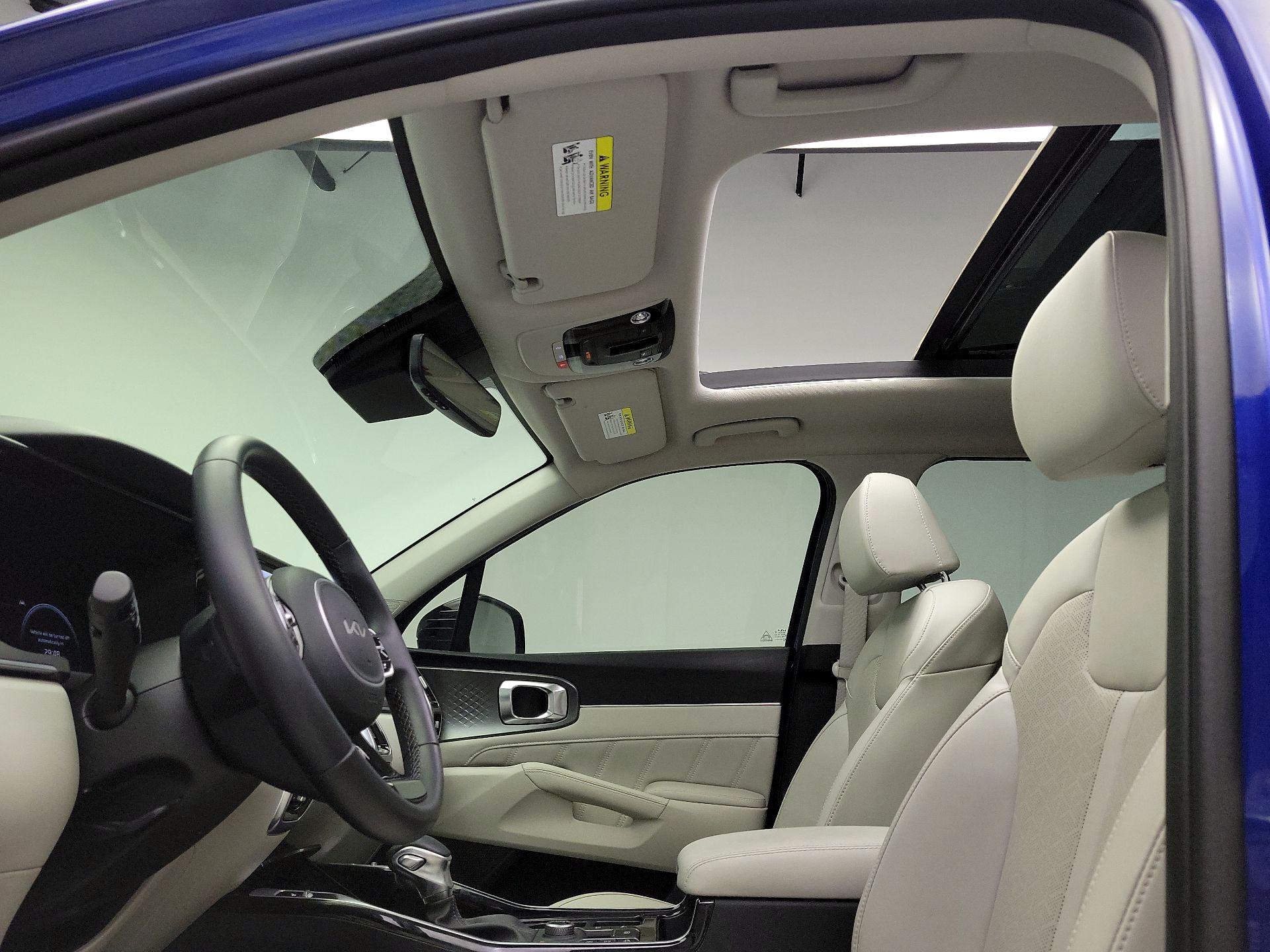 Thumbnail: 2023 Kia Sorento - 19