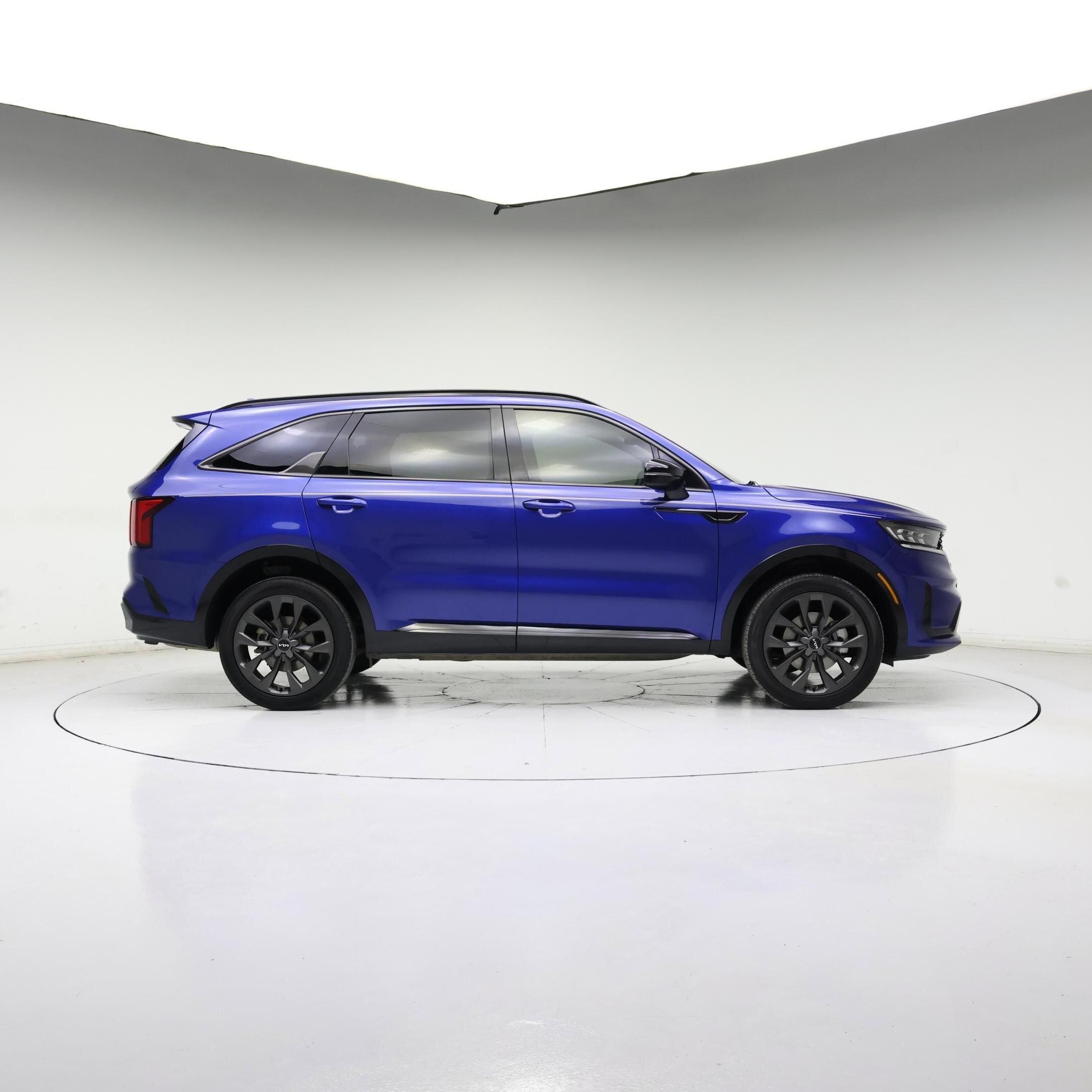 Thumbnail: 2023 Kia Sorento - 7