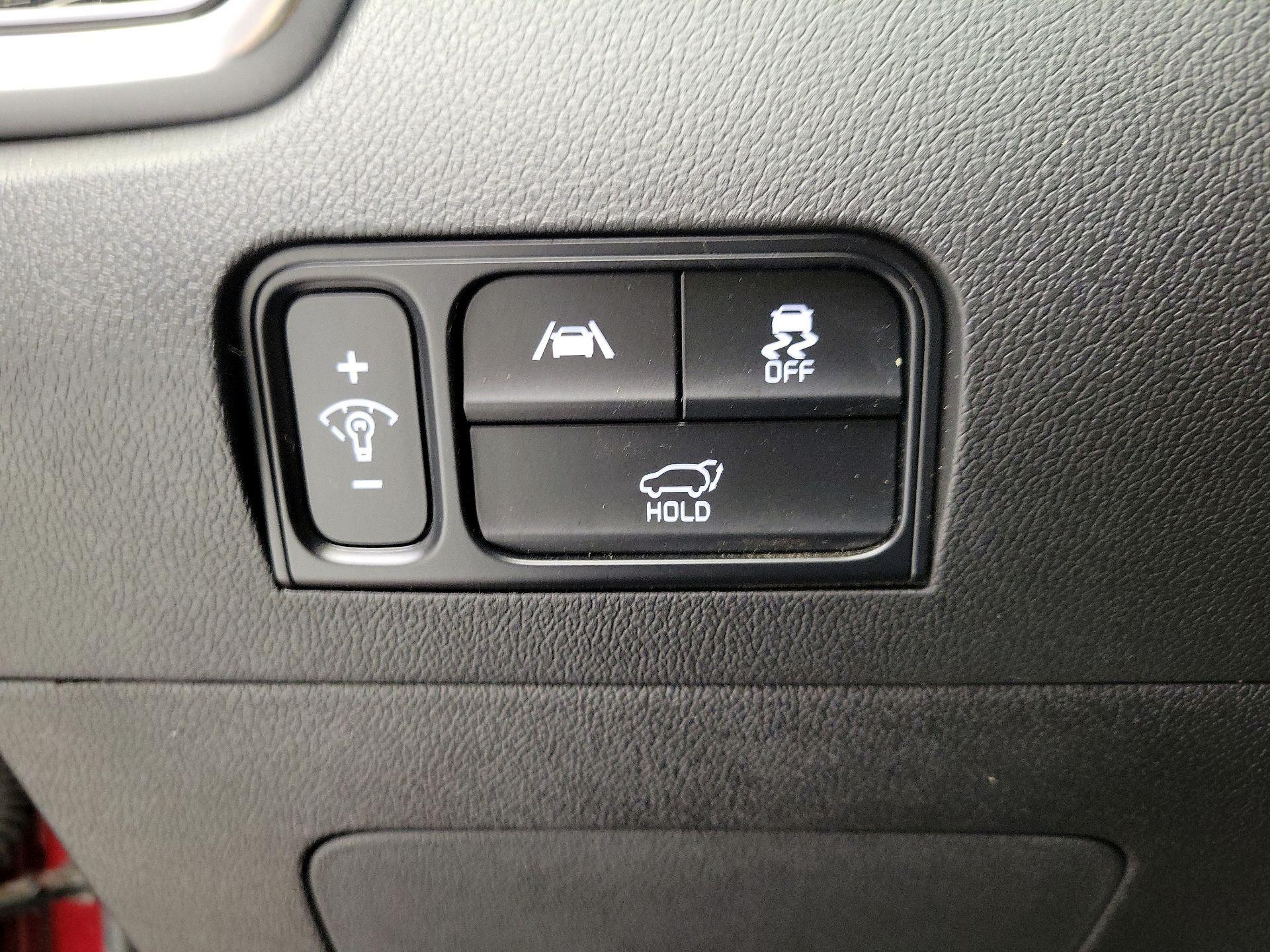 Thumbnail: 2023 Kia Sorento - 13