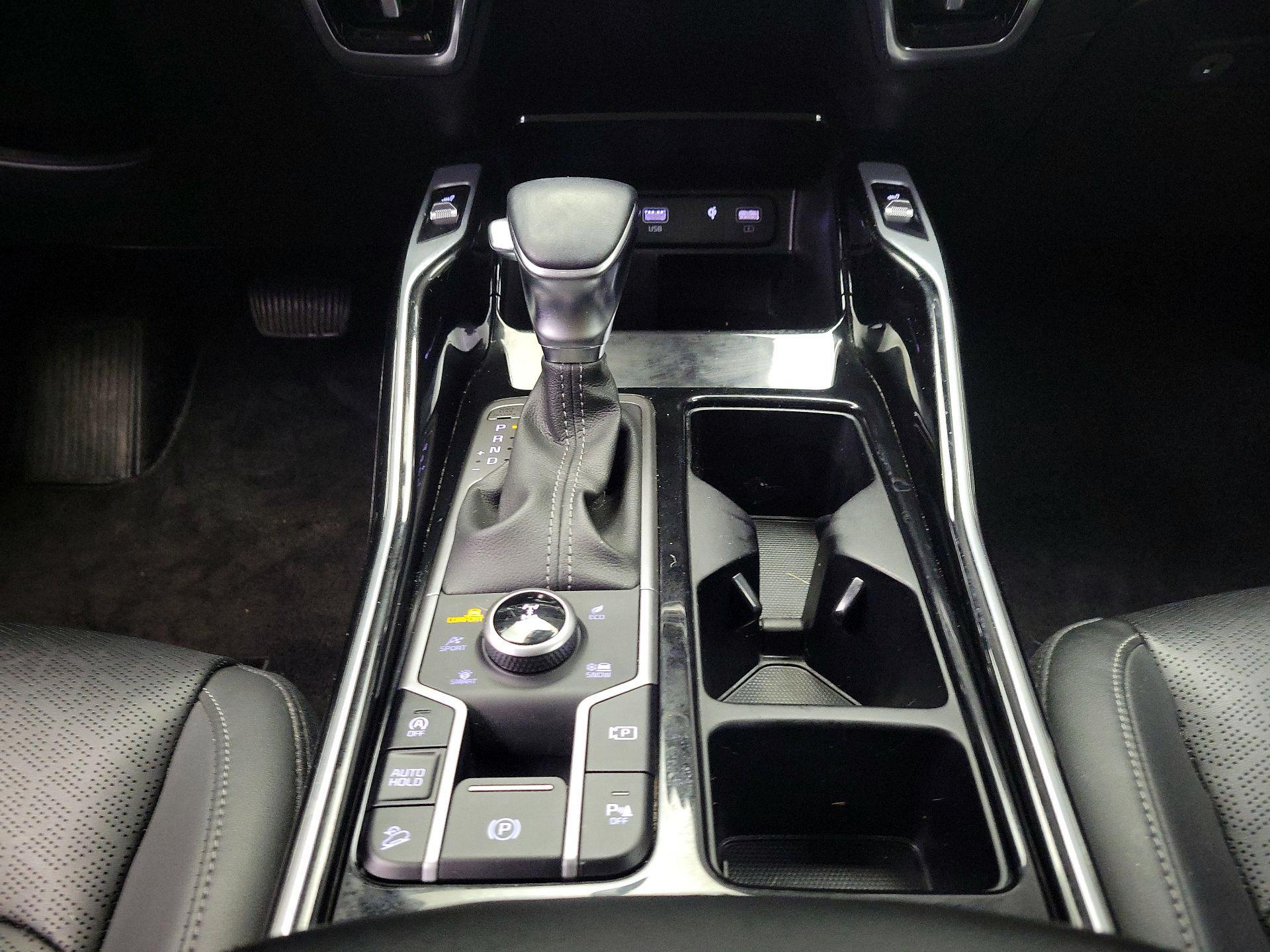 Thumbnail: 2023 Kia Sorento - 18