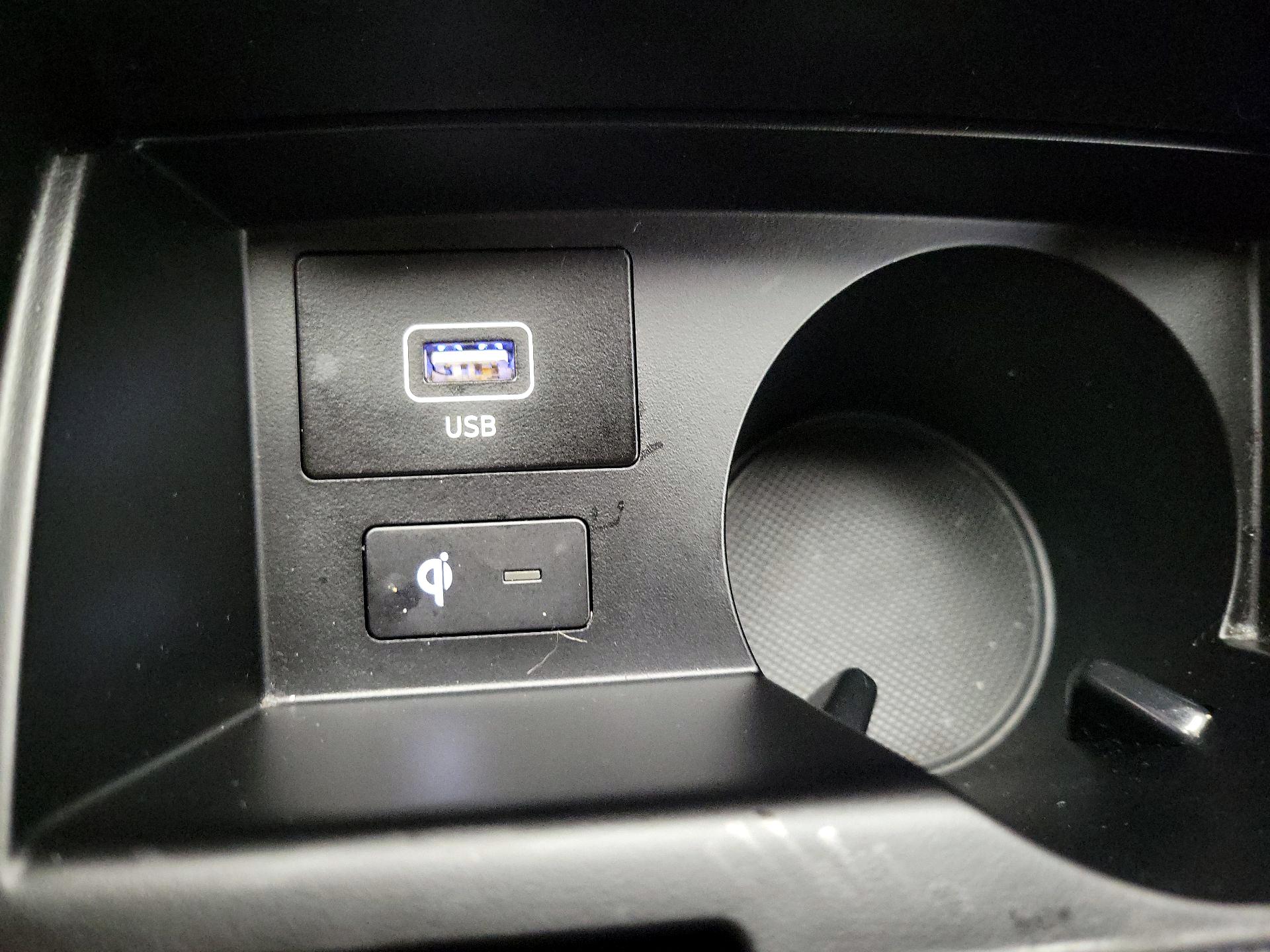 Thumbnail: 2023 Hyundai Santa Fe - 19