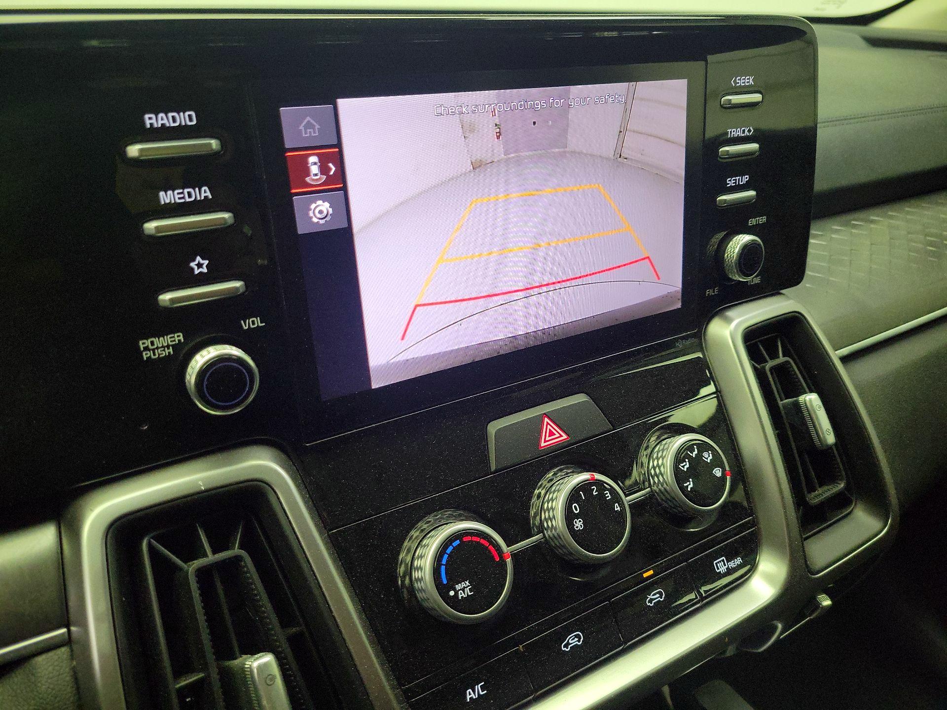 Thumbnail: 2023 Kia Sorento - 14