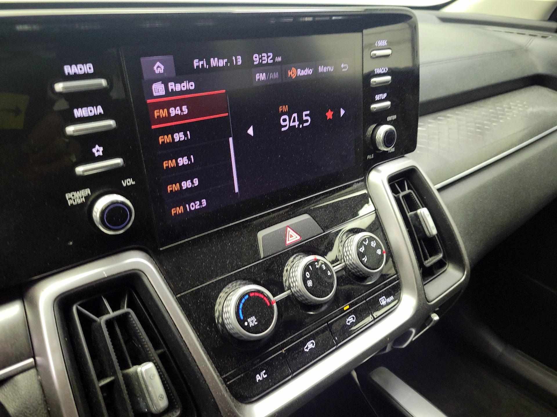 Thumbnail: 2023 Kia Sorento - 15