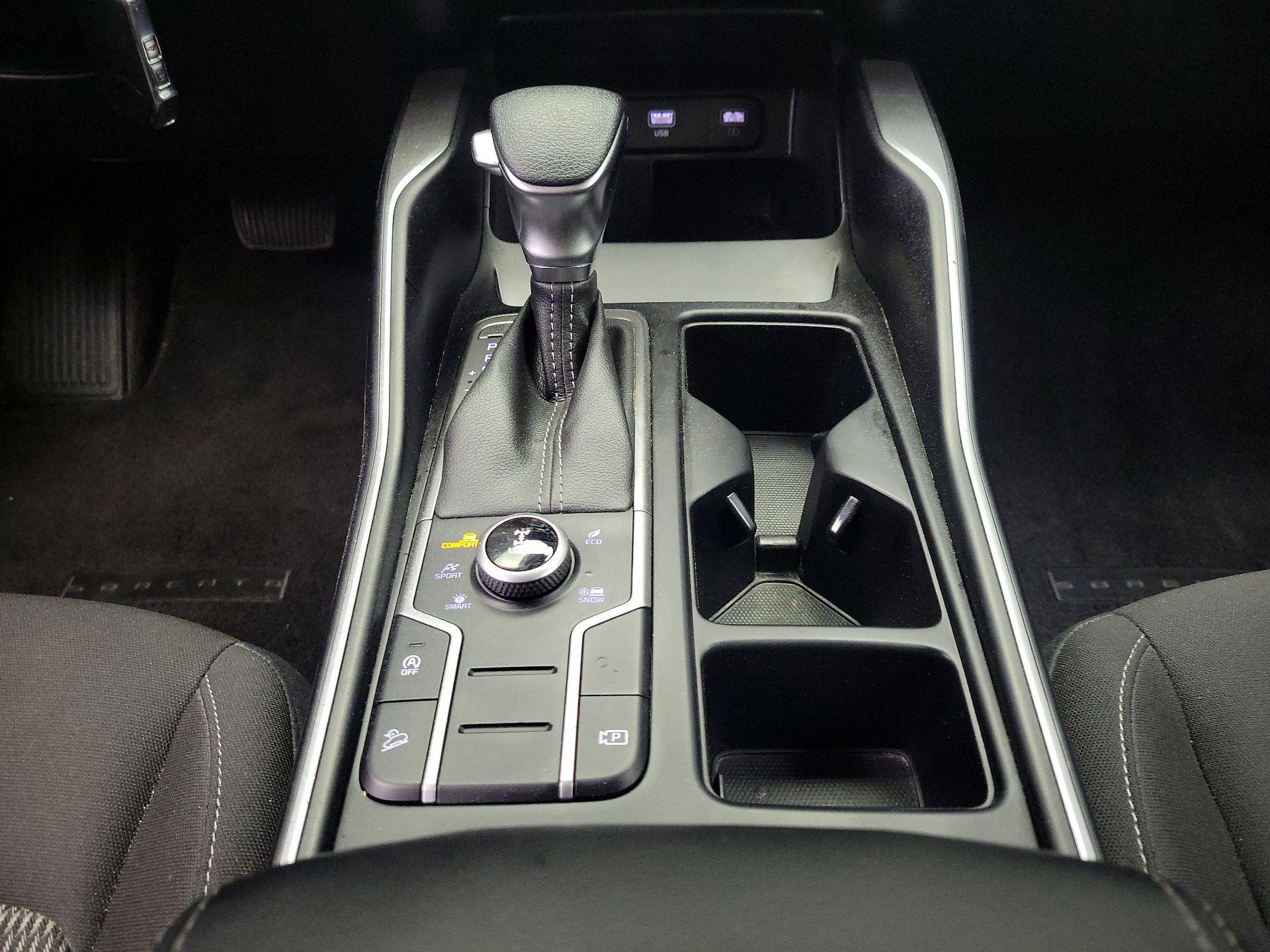 Thumbnail: 2023 Kia Sorento - 17