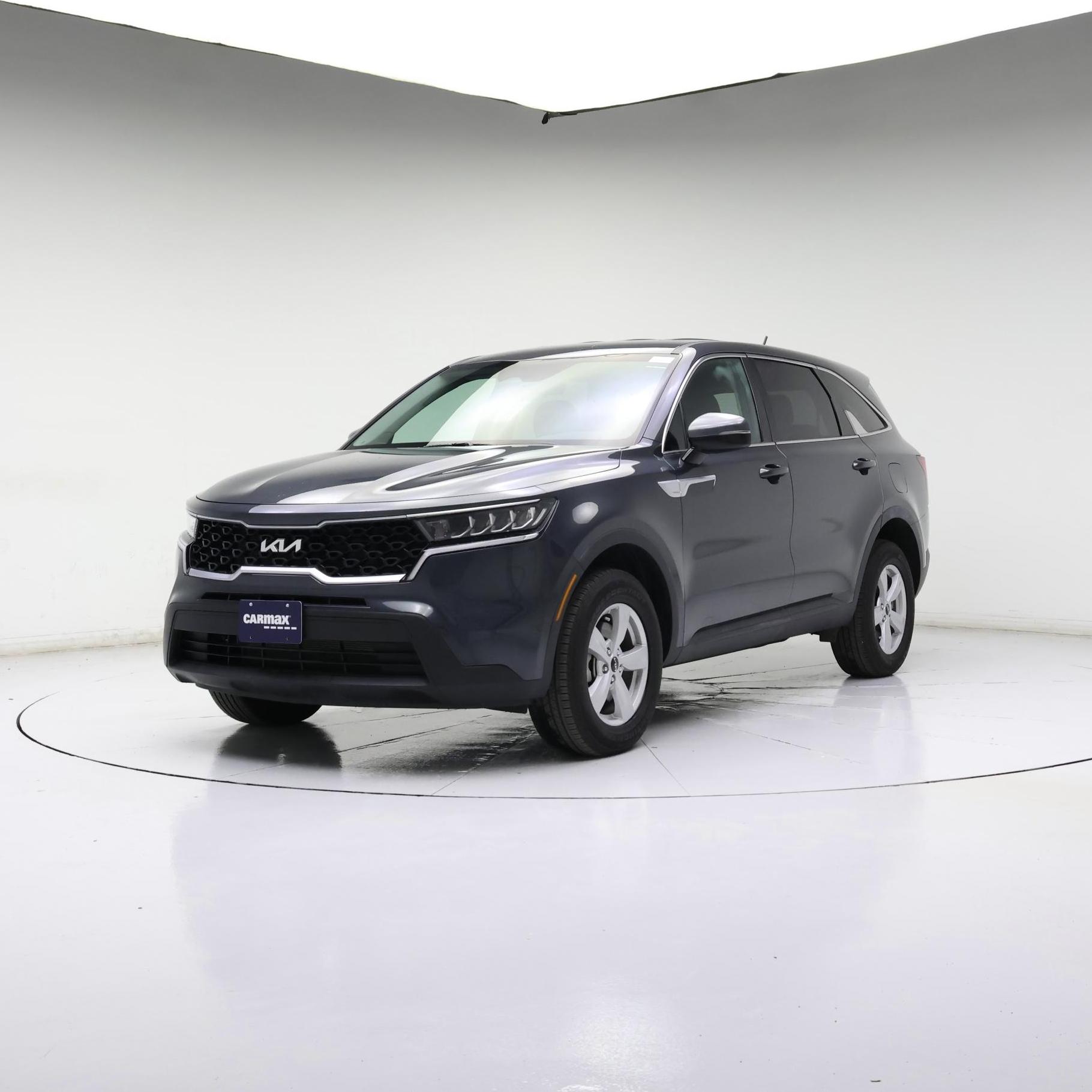 Thumbnail: 2023 Kia Sorento - 4