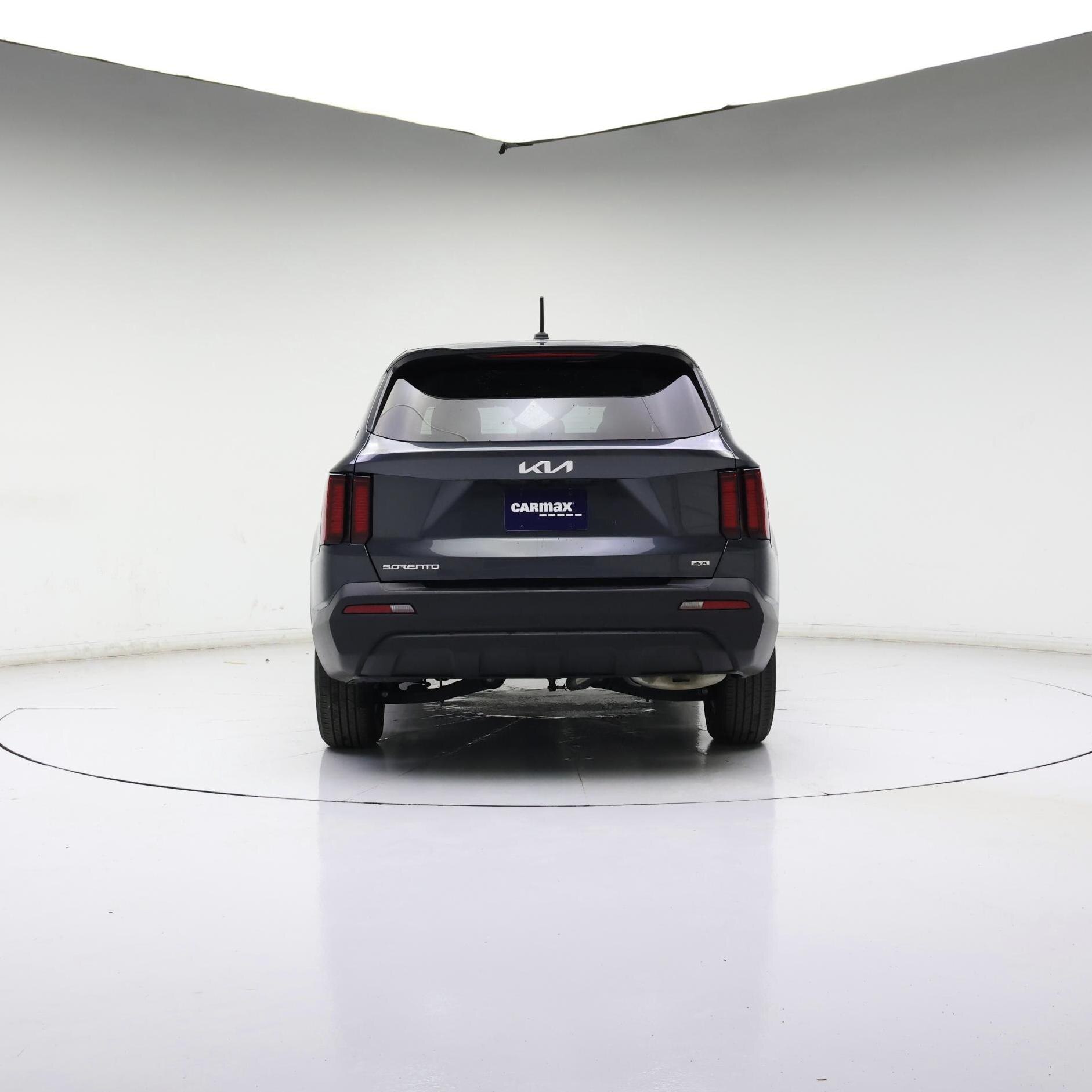 Thumbnail: 2023 Kia Sorento - 6