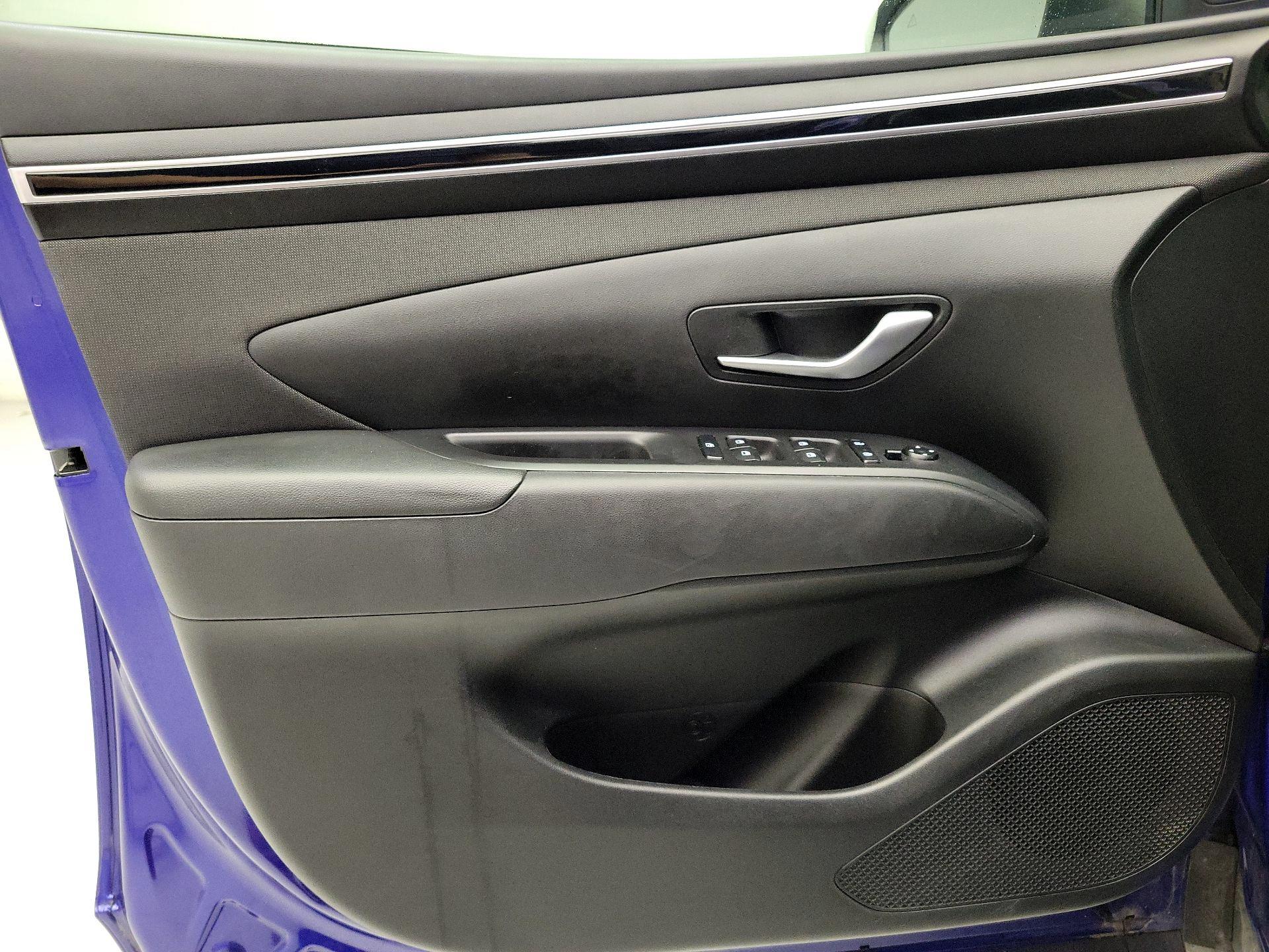 Thumbnail: 2023 Hyundai Tucson - 12