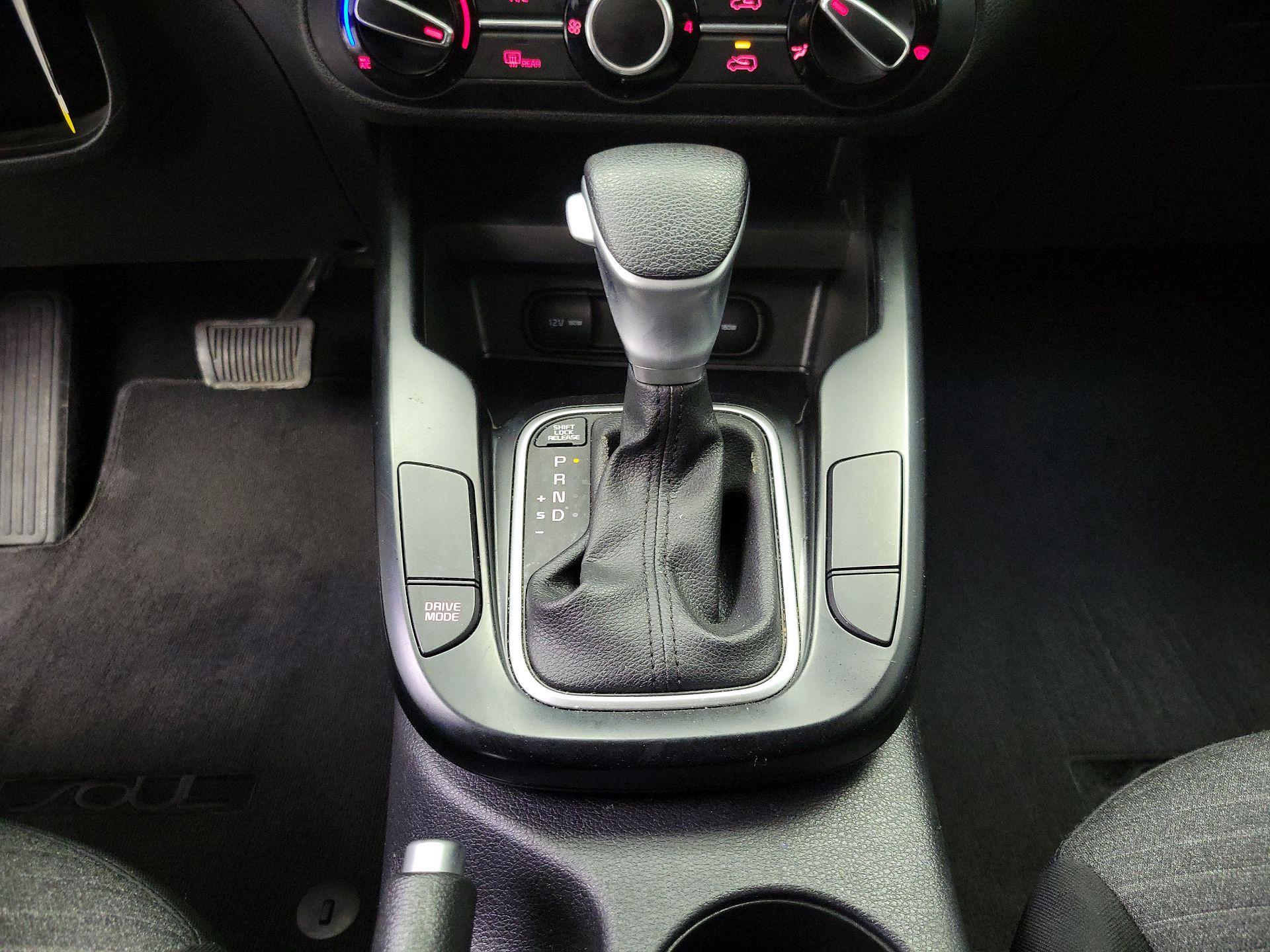 Thumbnail: 2021 Kia Soul - 17