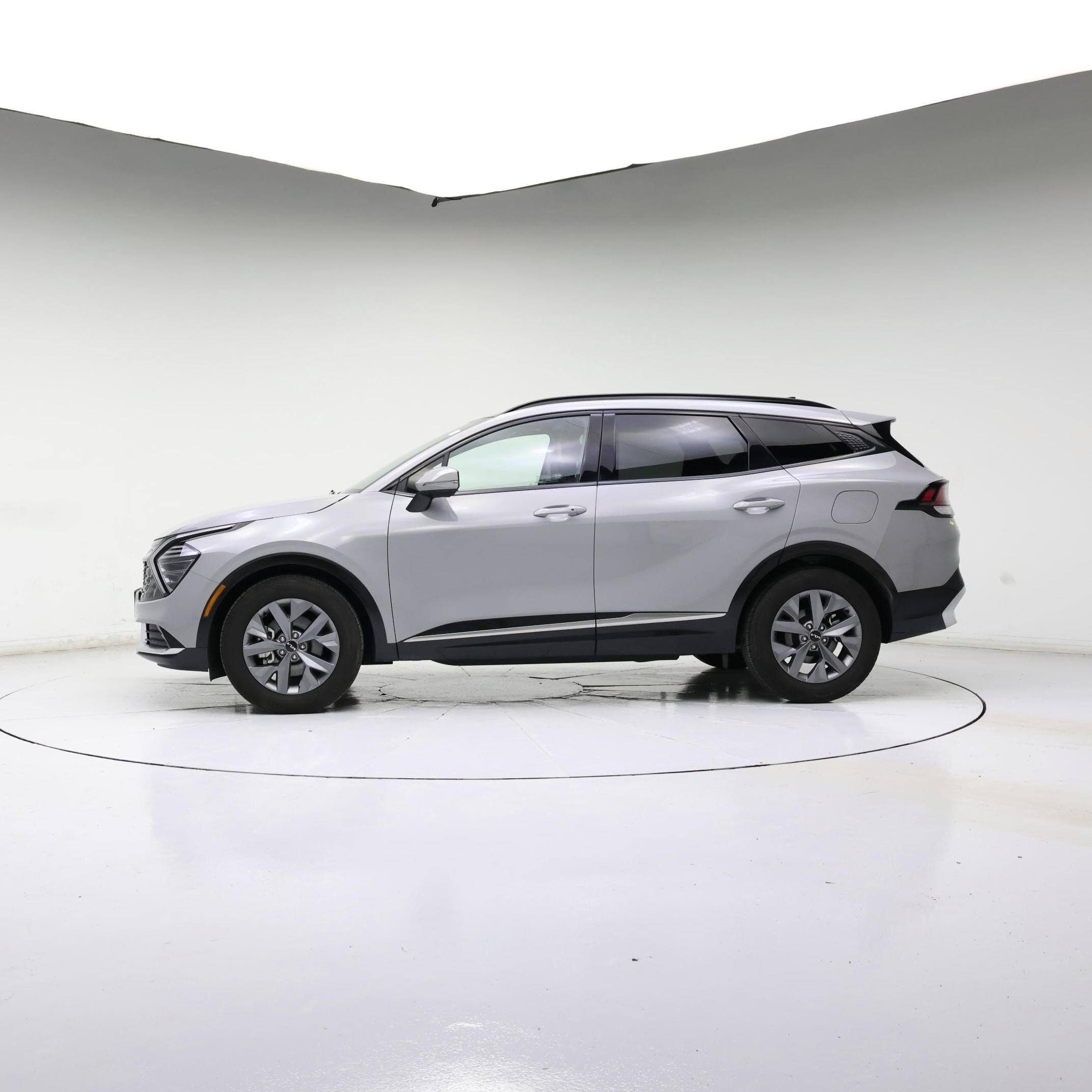 Thumbnail: 2024 Kia Sportage - 3