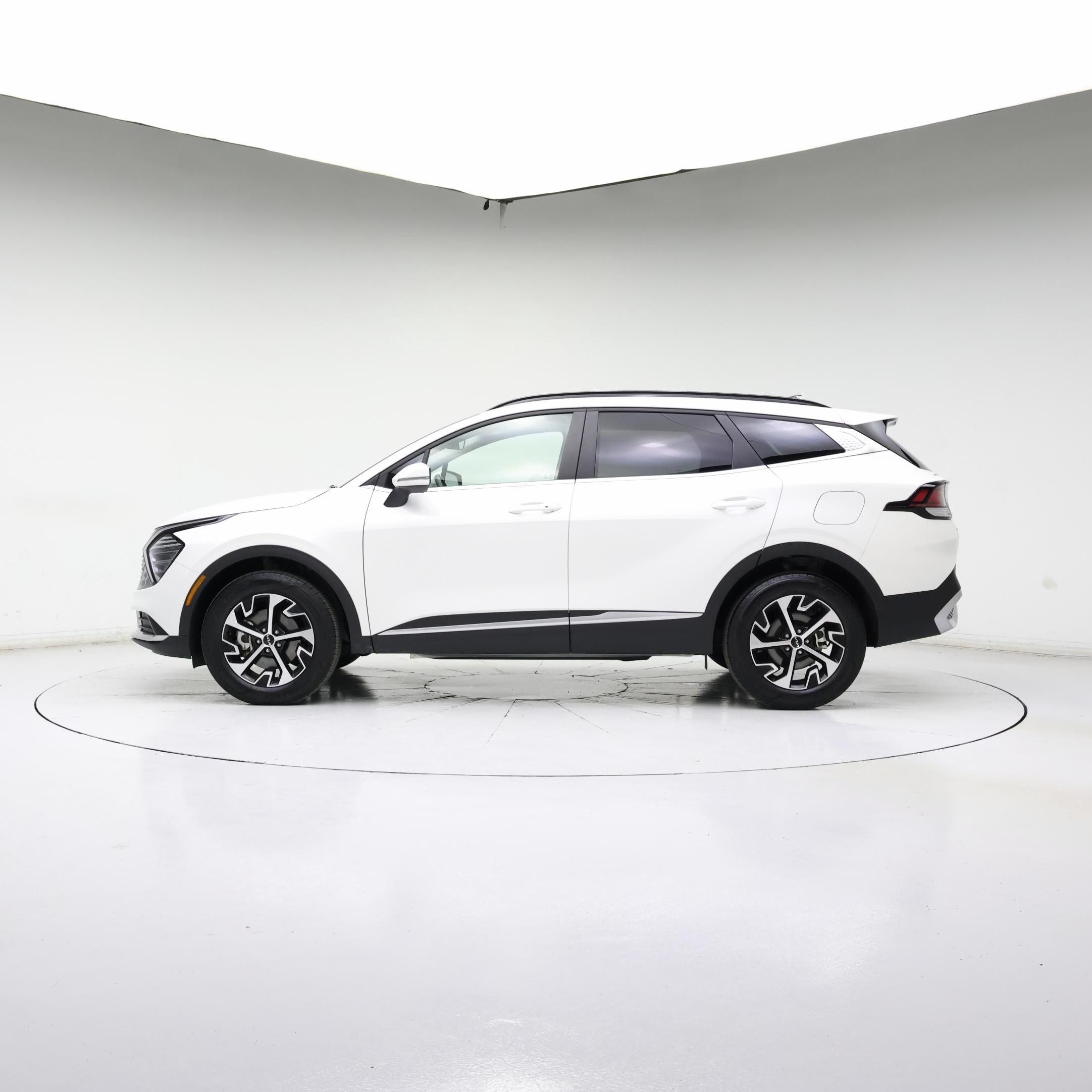 Thumbnail: 2025 Kia Sportage - 3