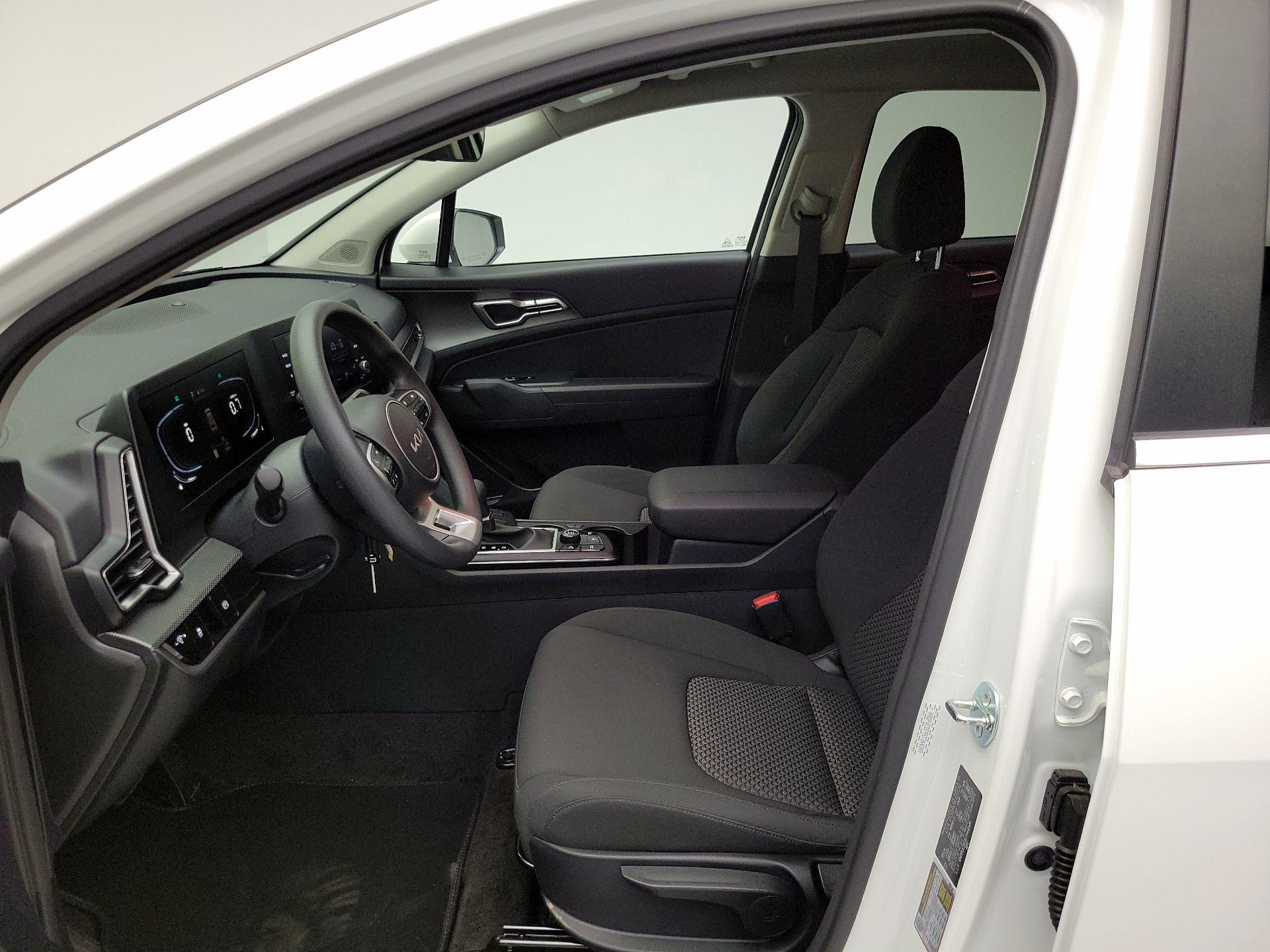 Thumbnail: 2025 Kia Sportage - 11