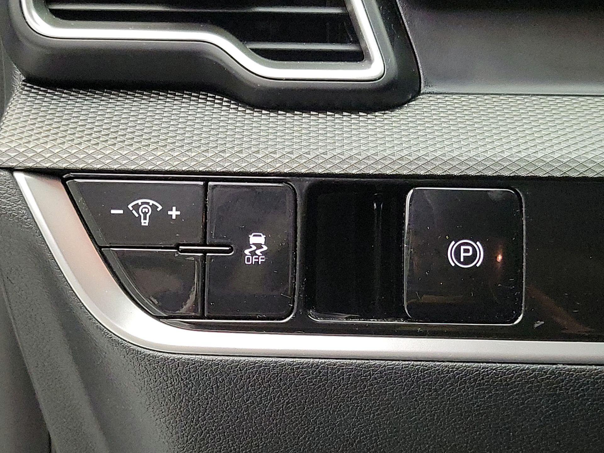 Thumbnail: 2025 Kia Sportage - 13