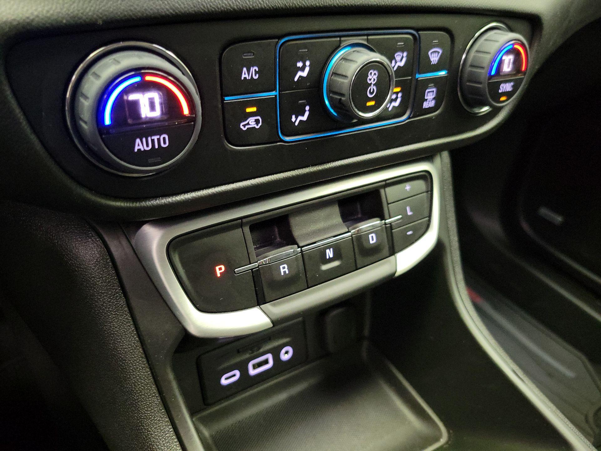 Thumbnail: 2022 GMC Terrain - 16